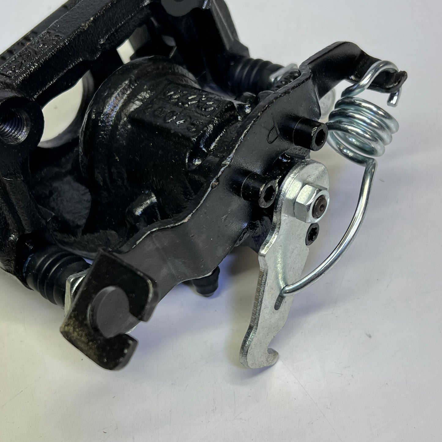 NAPA ADAPTIVE ONE Brake Caliper Single Piston Floating Remanufactured 2576XB