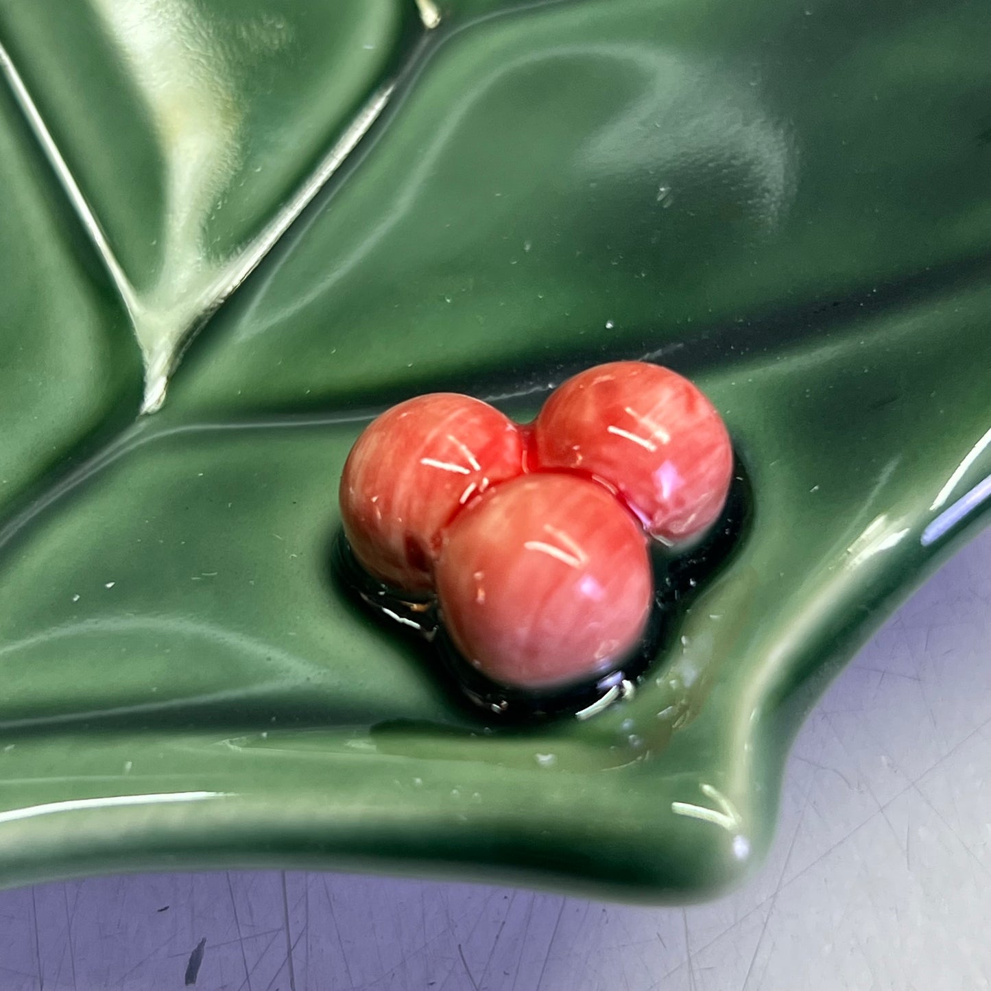 CREATIVECO-OP Stoneware Holly Dish Sz 7-1/2"L x 4-1/4"W, XS6185