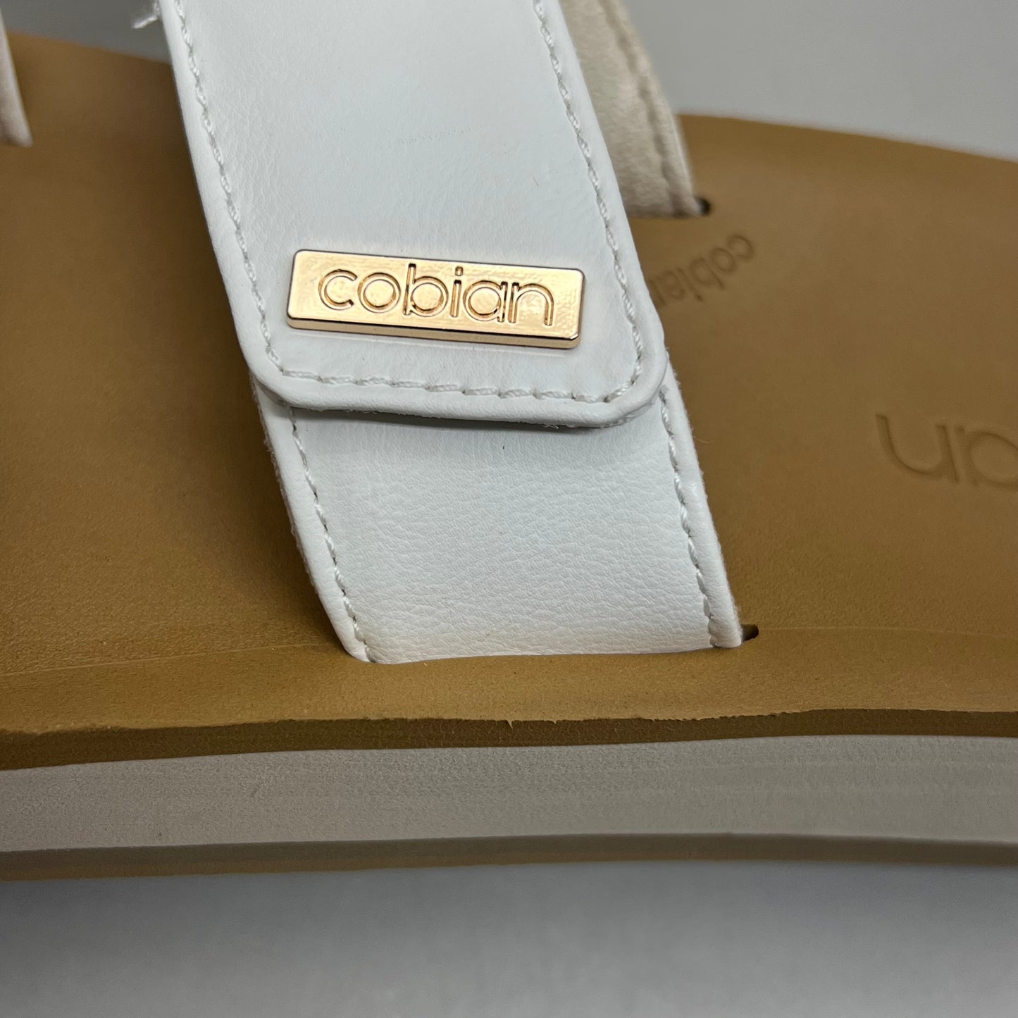 COBIAN Dana Rise Elevated Flatform Style Slide Women's Sz 9 White DNA24-100-09