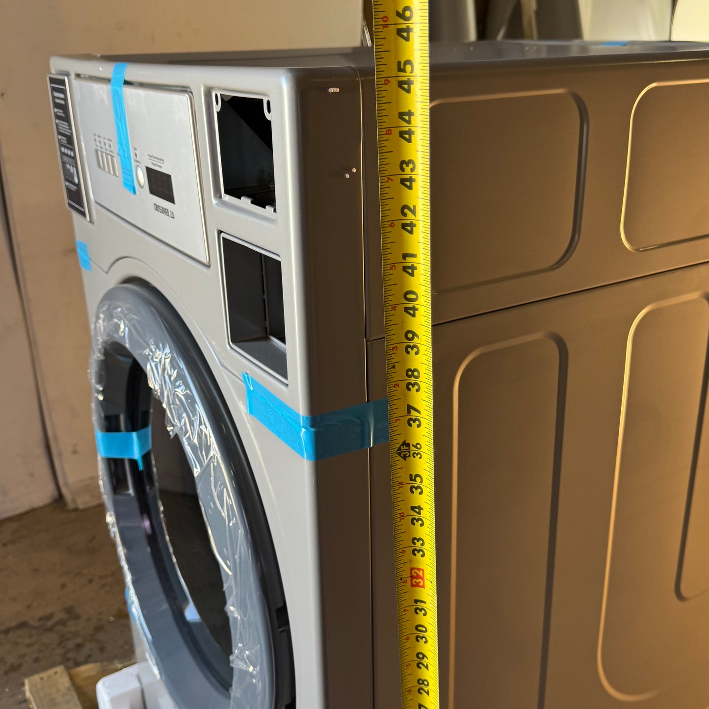 LAUNDRYLUX Commercial Laundry, Front Load Washing Machine Sz 26.5"W x 29.5"L x 45"H CDEB2 (New Other, Cosmetic Damaged)