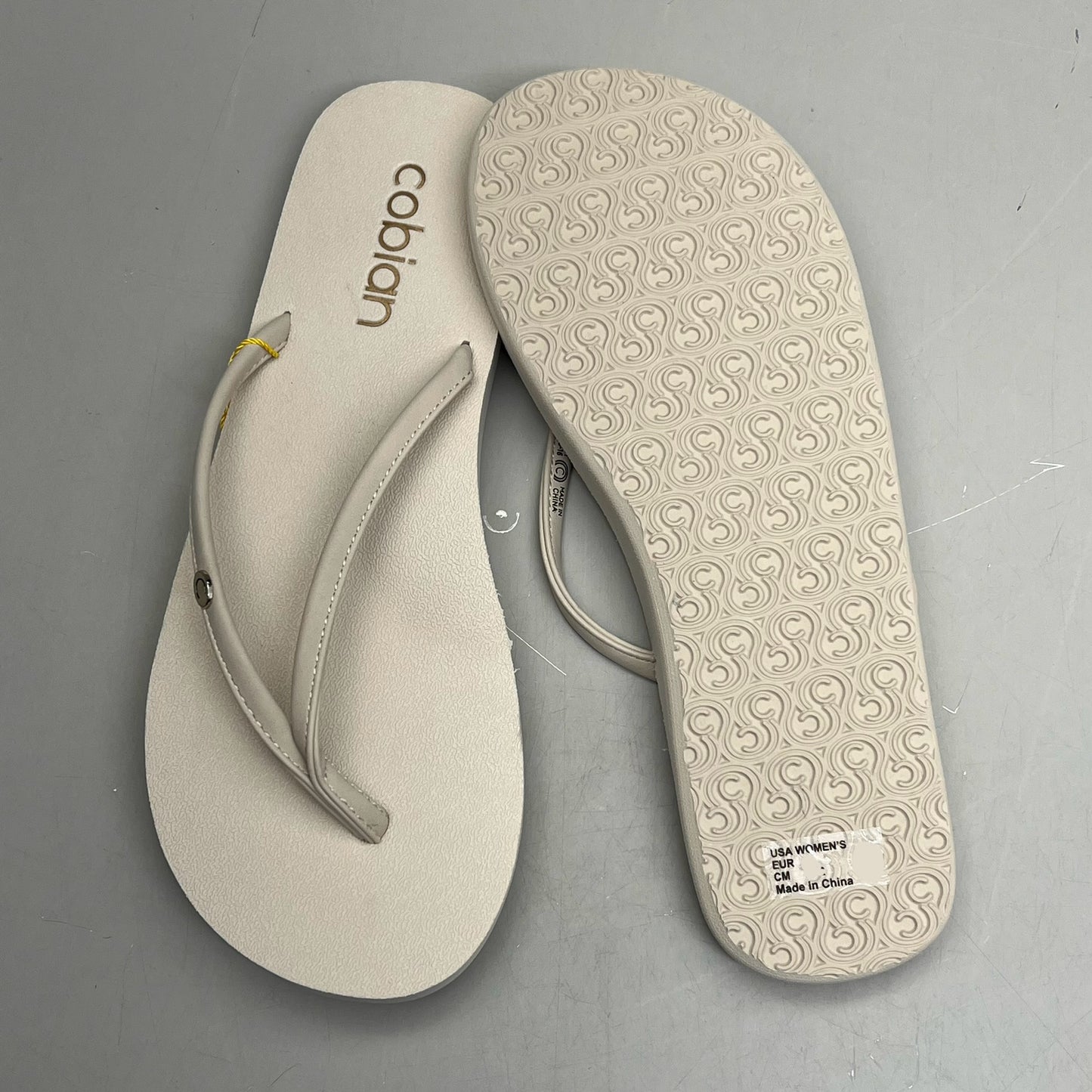 COBIAN Nia's Bounce Synthetic Leather Sandals Women's Sz 10, EU 41 Cream NIA25-110-10