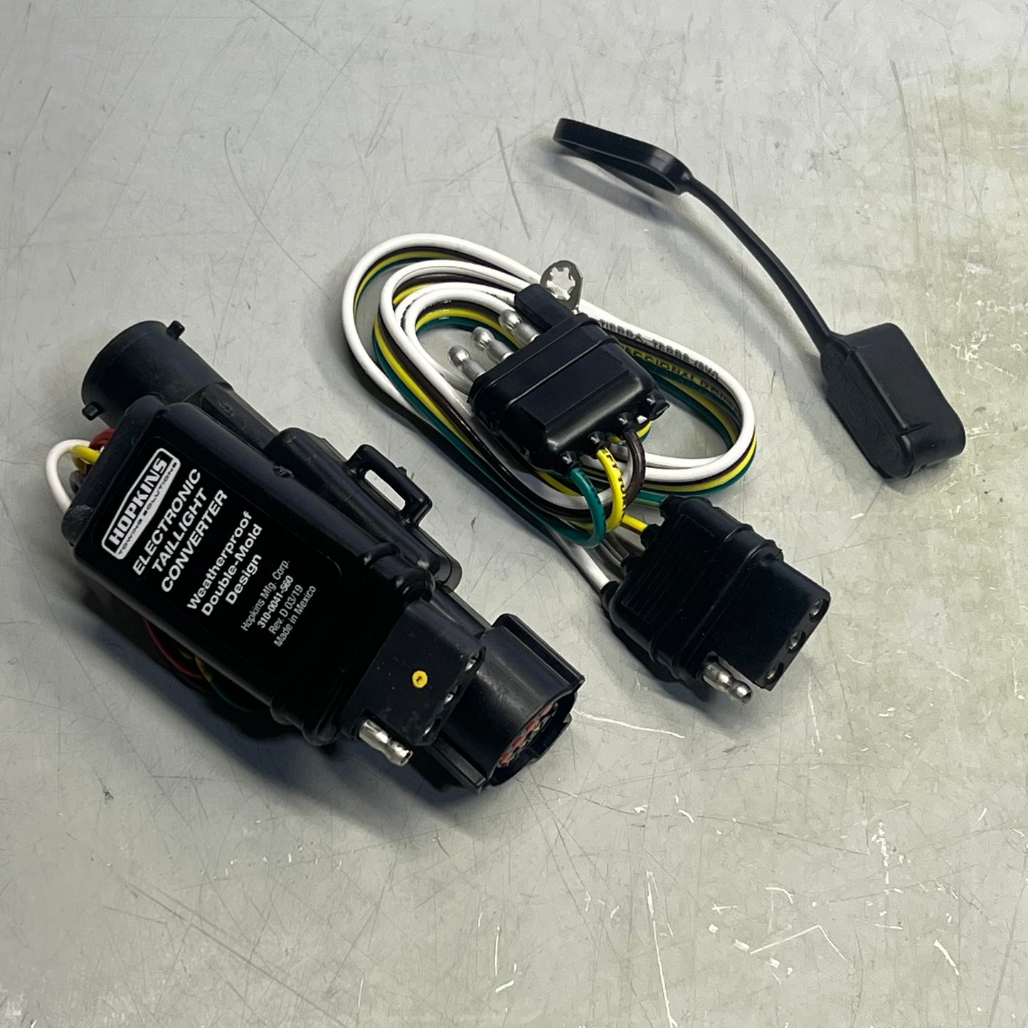 HOPKINS Towing Solutions Trailer Wire Harness 4 Flat 2.1 Amp Black 40215