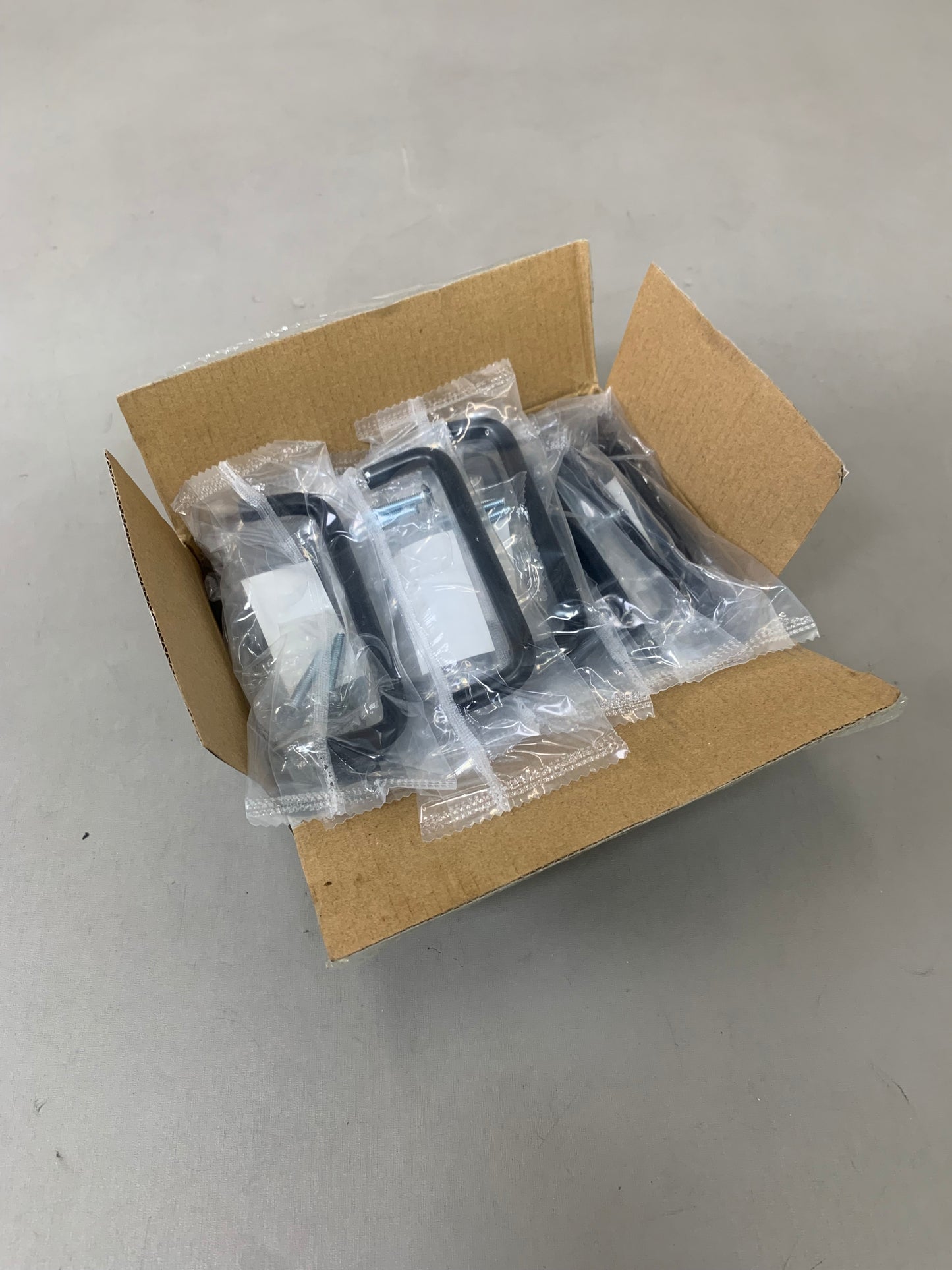 BERENSON (25 Pk) Advantage Wire Pulls 96mm CC Matte Black Steel Pull 6127-2055-P