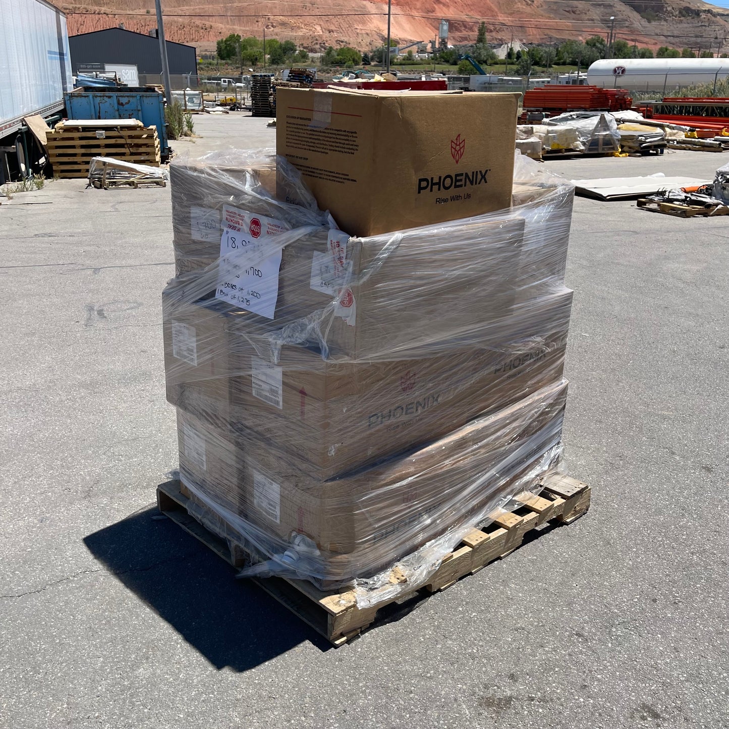 ZA@ Pallet of PHOENIX Safety Lids for Medicine Bottles White 045CRCSTPTA (New)(B)