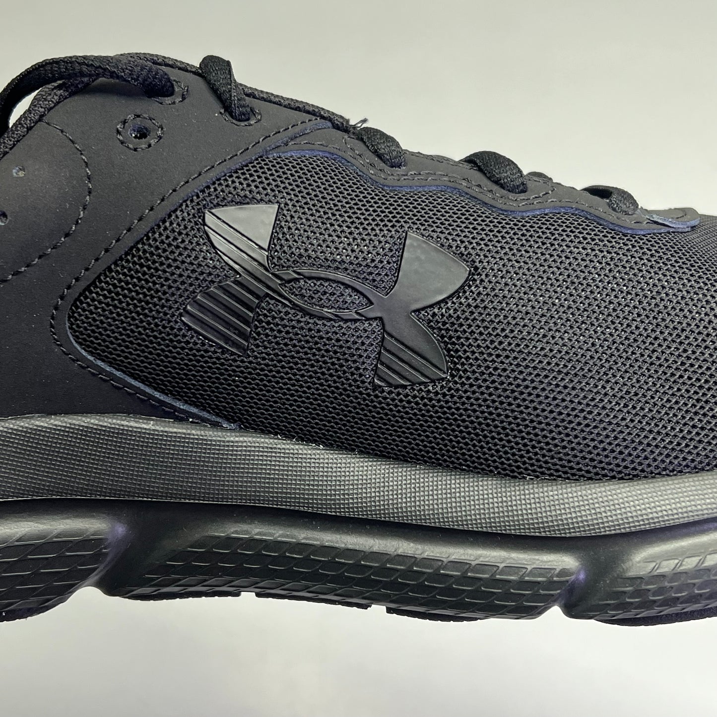 UNDER ARMOUR UA Charged Assert 10 Lightweight Sneaker Men's Sz 12.5 Black