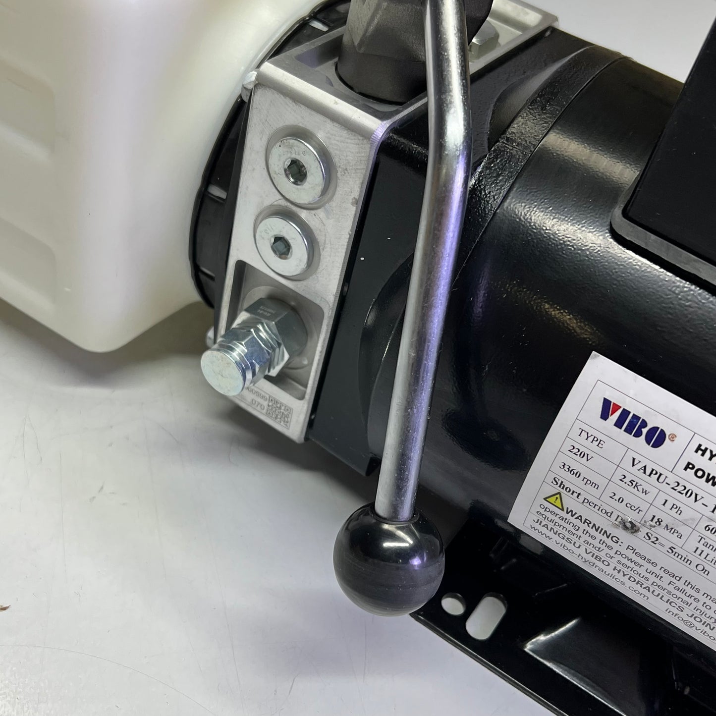 VIBO Hydraulic Power Unit 3360rpm 11 Liter Tank 200 V 60 Hz Black VAPU-220V-11L