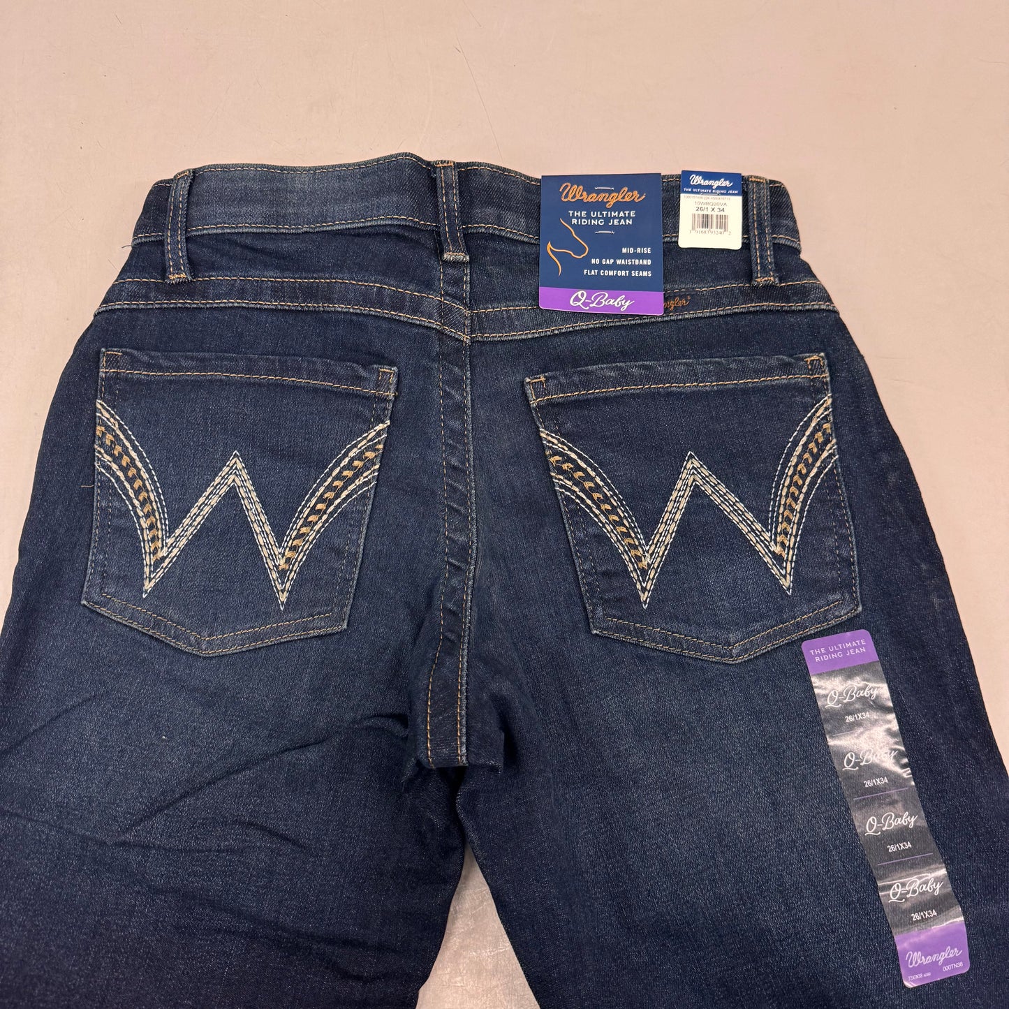 WRANGLER The Ultimate Riding Jean Q-Baby Mid-Rise 26/1 x 34 Avery 10WRQ20VA