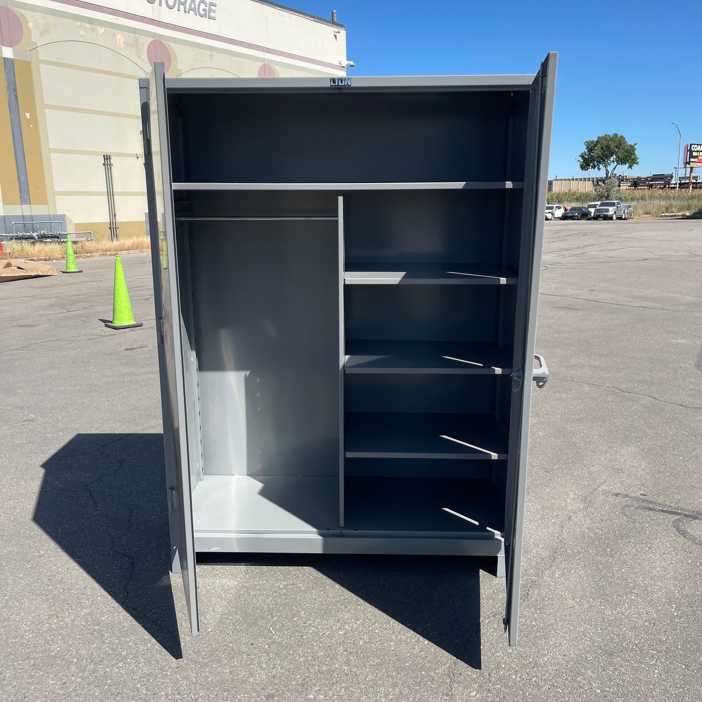 Z@ Pallet of LYON Heavy-duty Storage Cabinet 82”x60”x24” Dove Grey DD1149 (AS-IS)