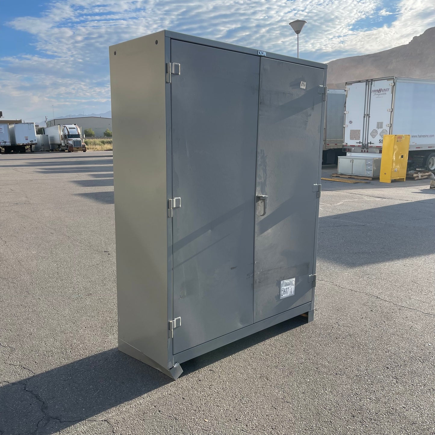 Z@ LYON Heavy-duty Storage Cabinet 82”x60”x24” Dove Grey DD1149 (AS-IS)