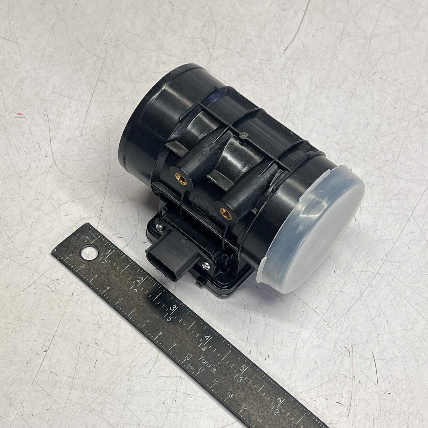BLUE STREAK Mass Airflow Sensor for Chevrolet, Mazda & Suzuki Models MF21032N