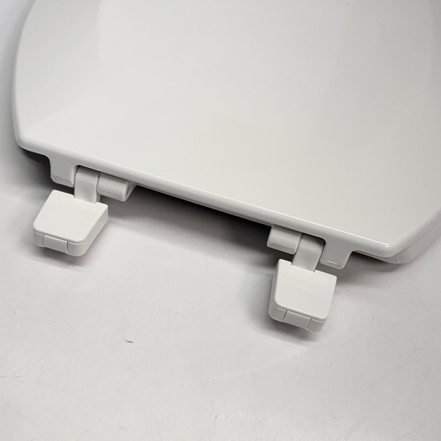 EZ-FLO Plastic Toilet Seat Elongated 14.25” x 18.5” White 65903