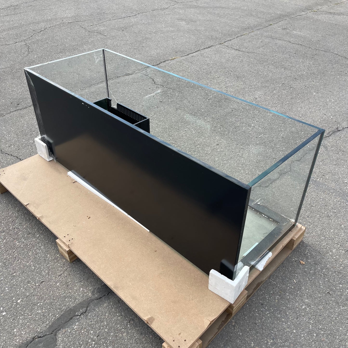 ZA@ Pallet of MARINER Aquarium M130 Water Tank 60"x22"x22" (AS-IS)