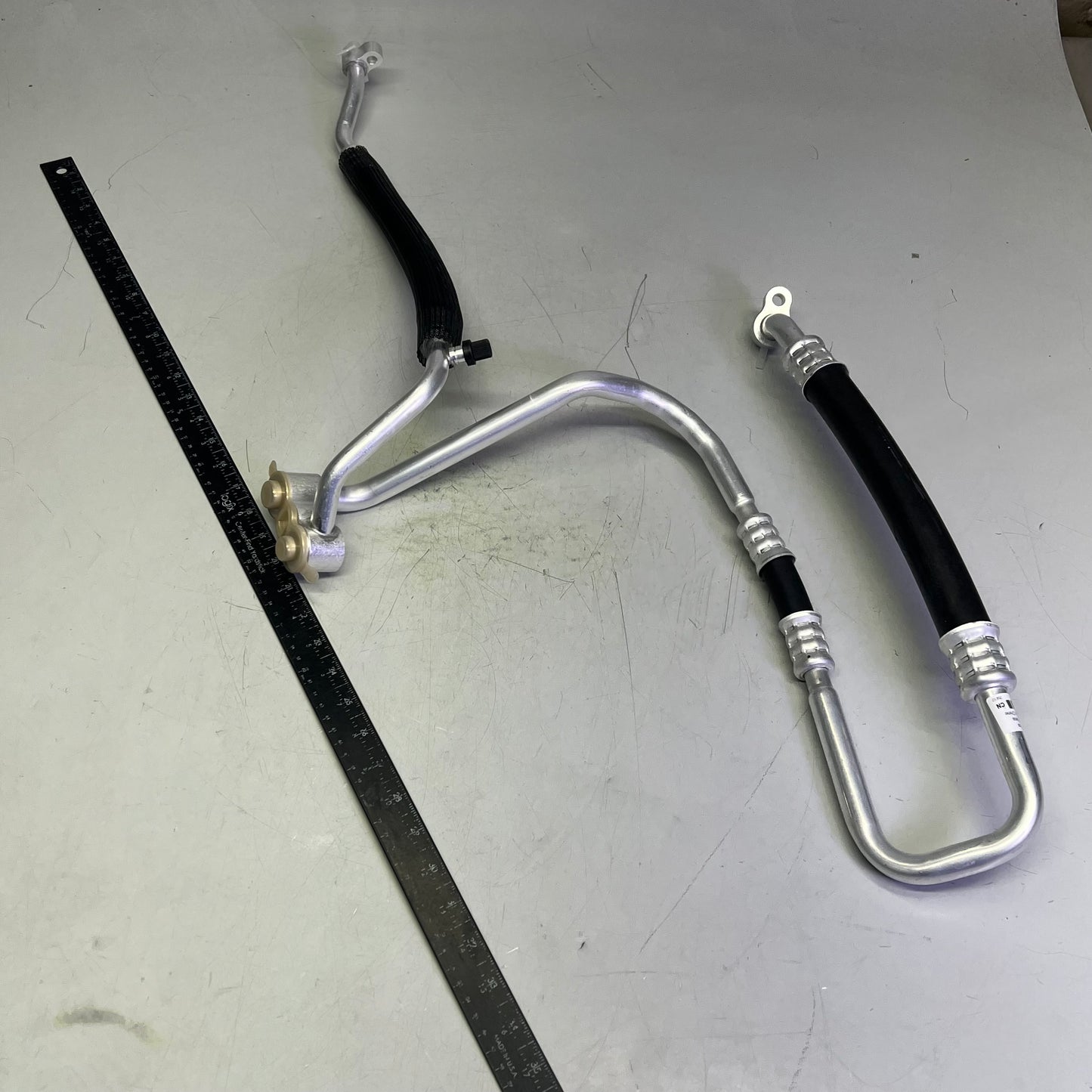 FOUR SEASONS A/C Hose Assembly For Buick & Chevrolet Vehicles Models 66196