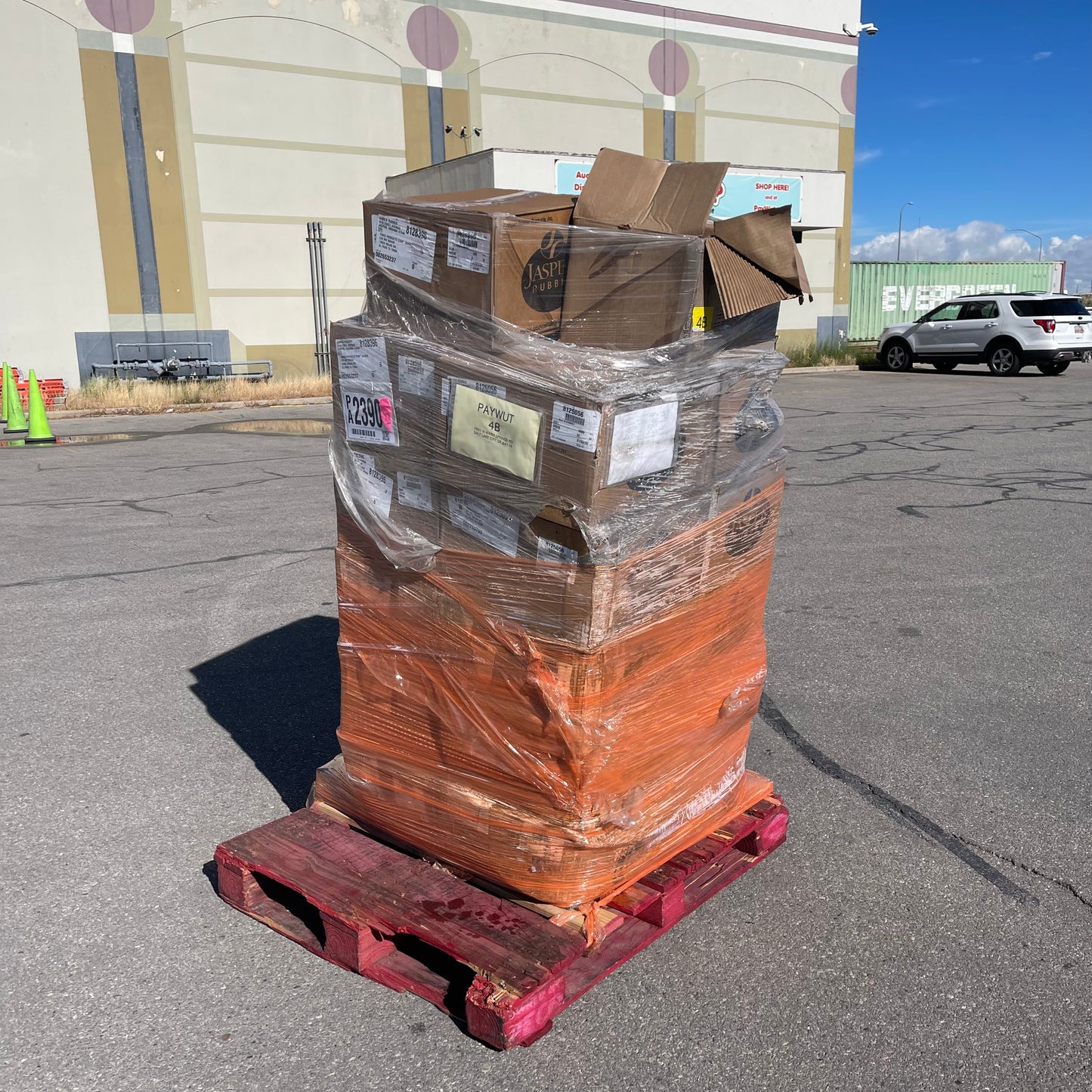 ZA@ Pallet of JASPER RUBBER Rectangle & Small Round Gaskets 7"x5.5" & 1"D 002653237 & 002719504 (AS-IS)