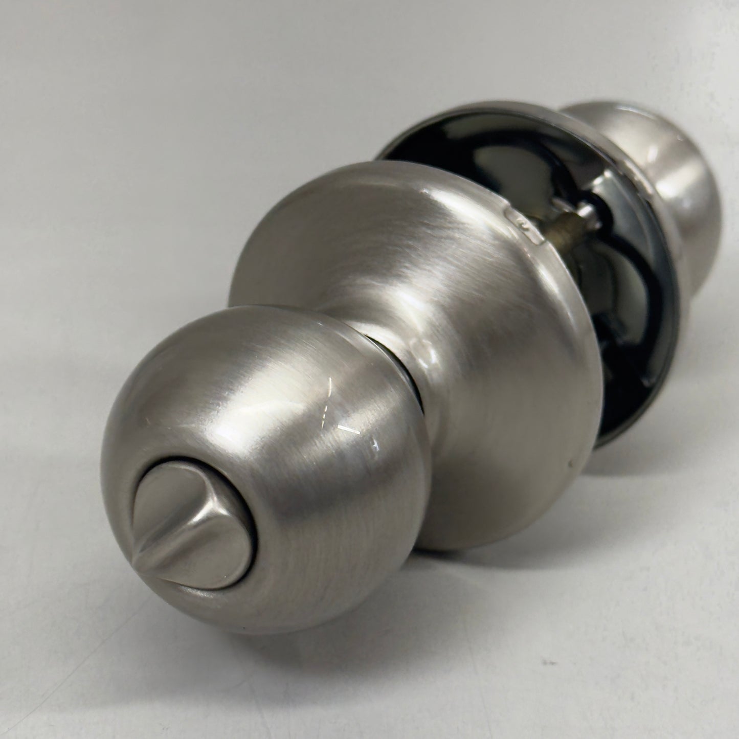 KWIKSET Polo Privacy Door Knob Single Sided Handle Satin Nickel ‎93001-915