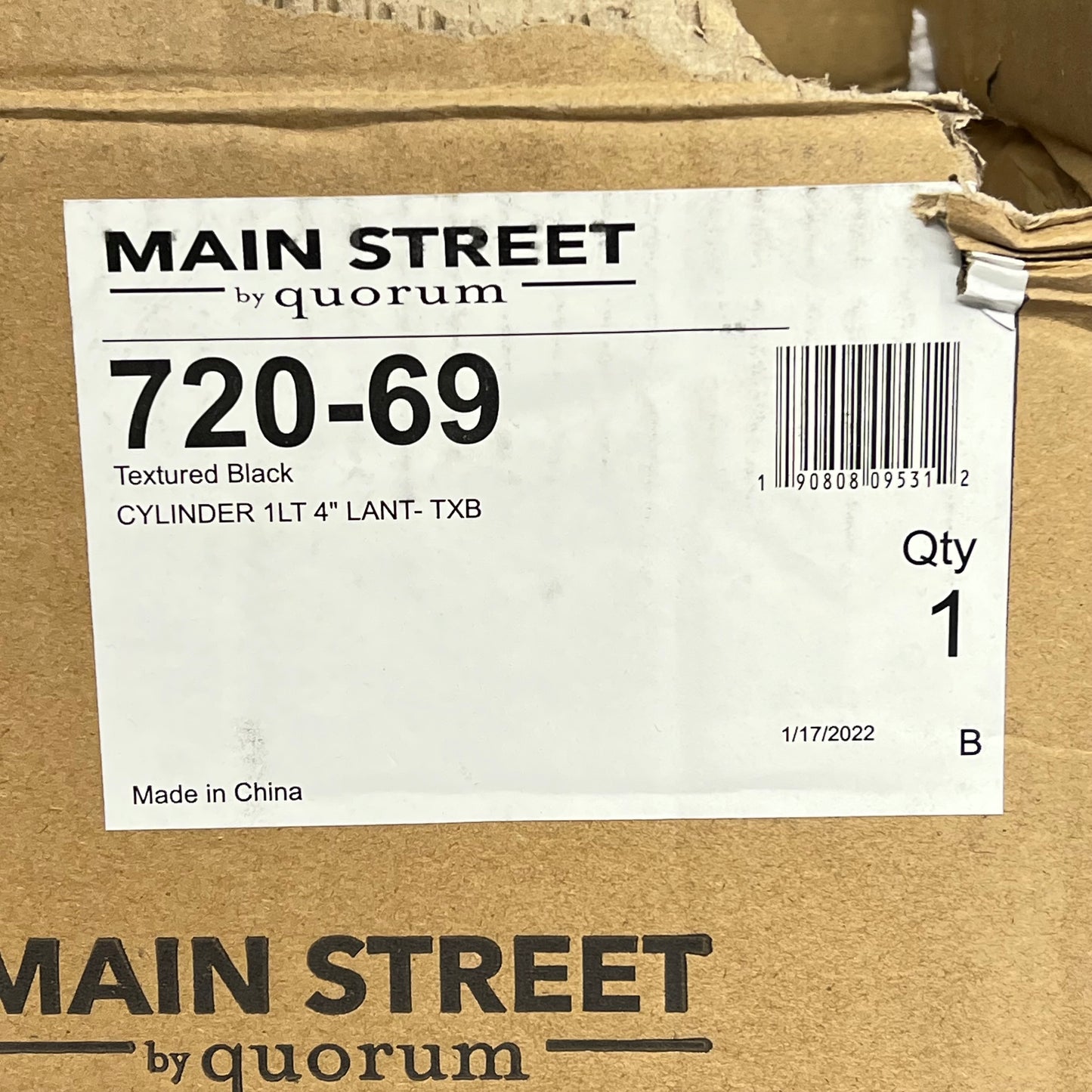 QUORUM  Main Street Cylinder 1 Light Outdoor Wall Lantern  7.75"  Black 720-69