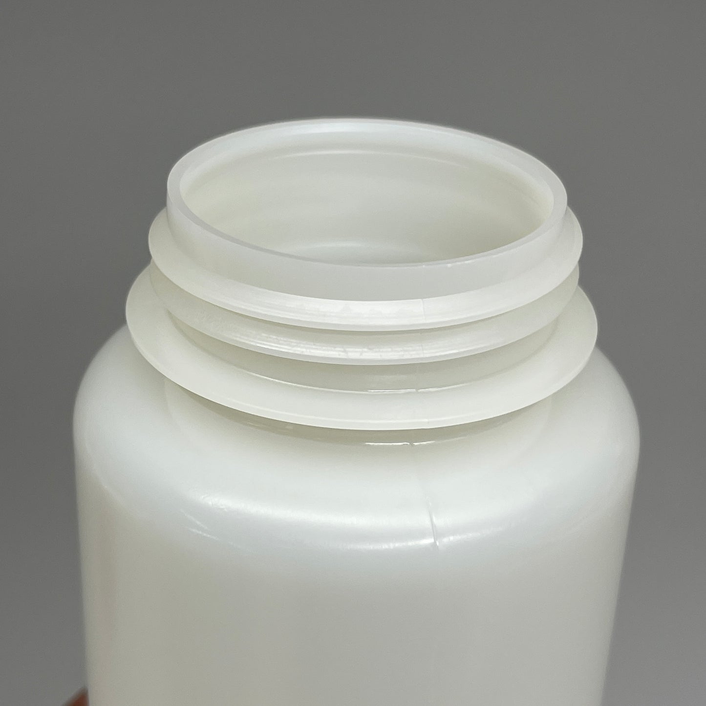 VWR (48 PACK) High Density Polyethylene Wide Mouth Bottle w/ Lid 500ml 41004-114