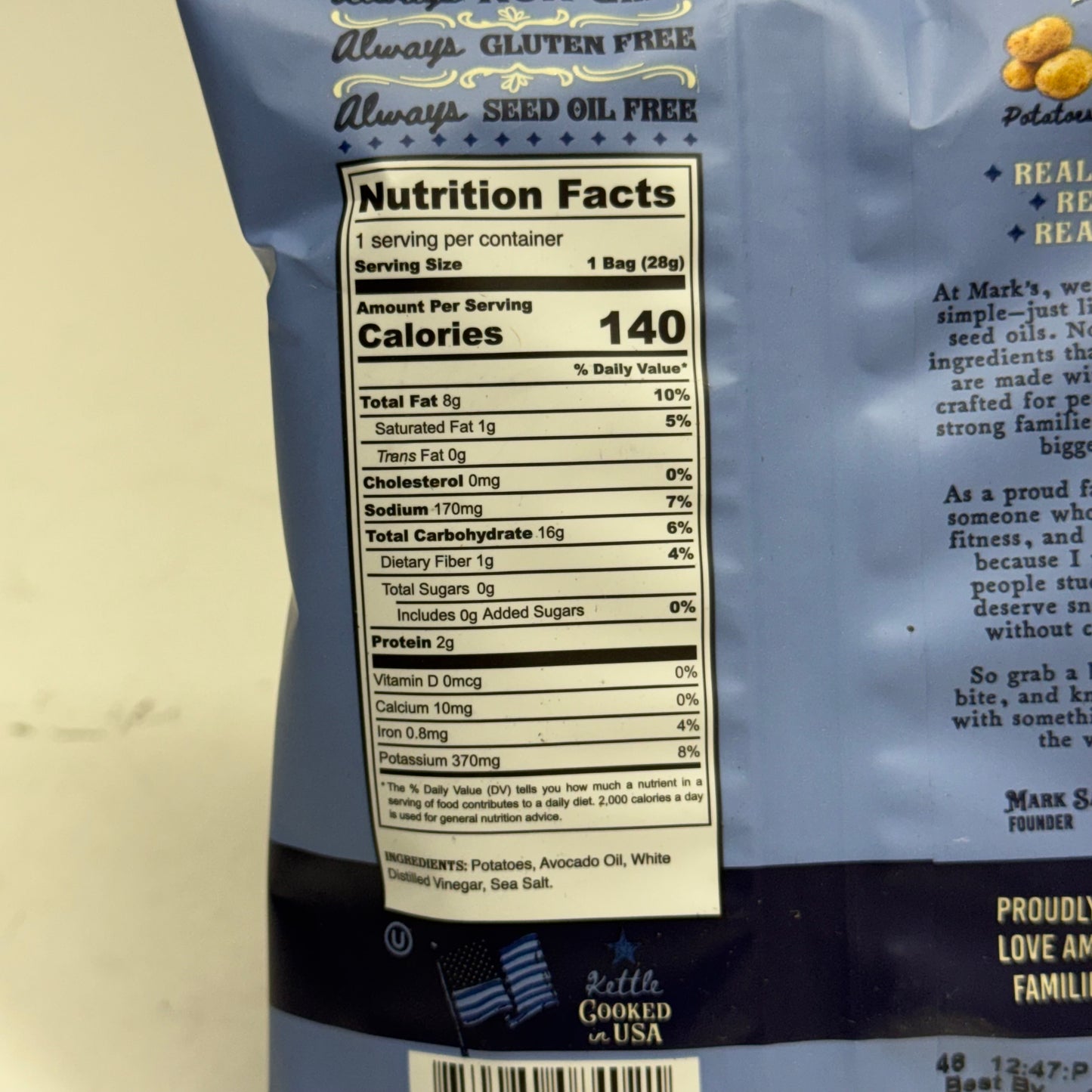 ZA@ MARK'S (24 PACK) Kettle Cooked Avocado Oil Potato Chips, Sea Salt & Vinegar 1 oz. BB 02/27 (New Other, Distressed Box)