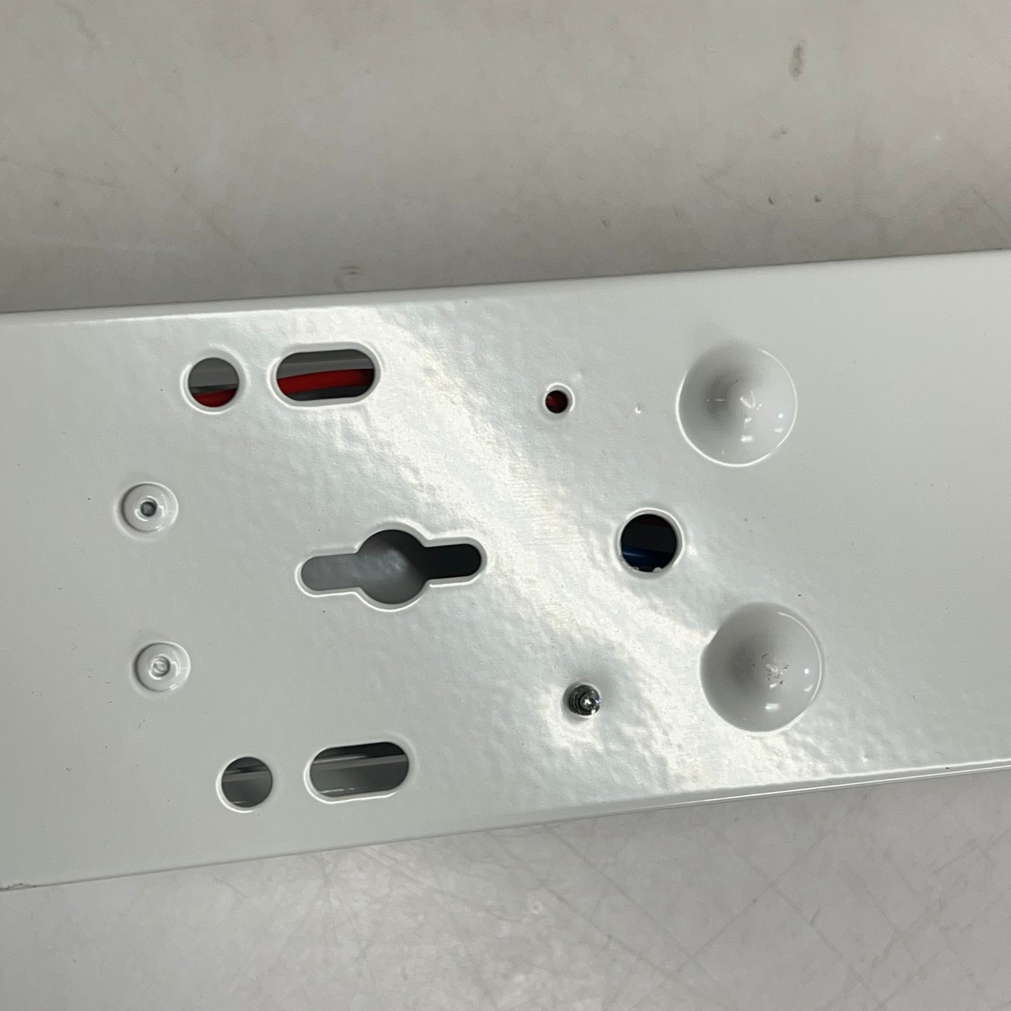 ILP LIGHTING Linear Strip Light  4' 25W 4000K Frosted Acrylic White VS43LU40FRL