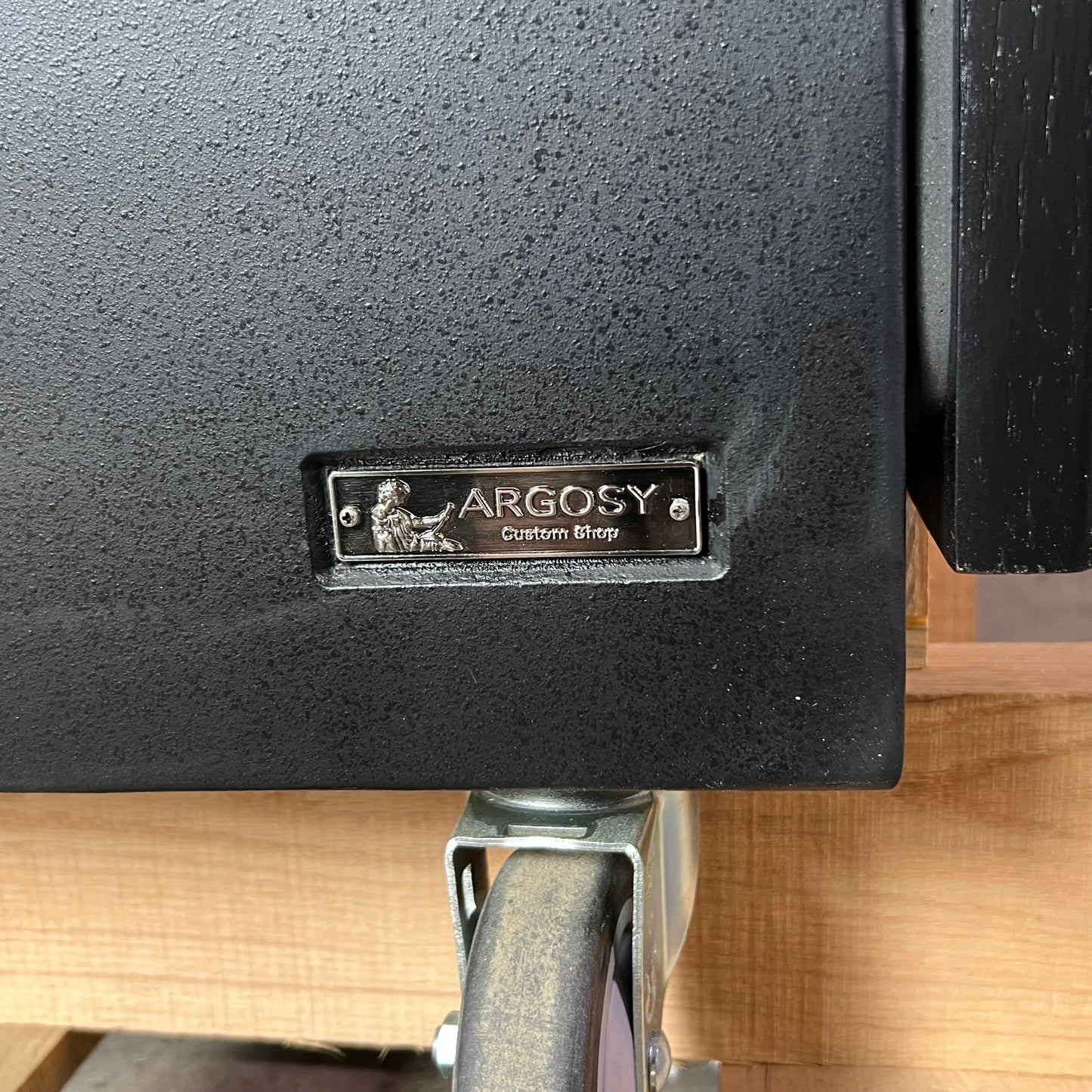 ARGOSY IsoBox PRO12 w/ Right-Hand Door Swing Black Satin on Oak Trim