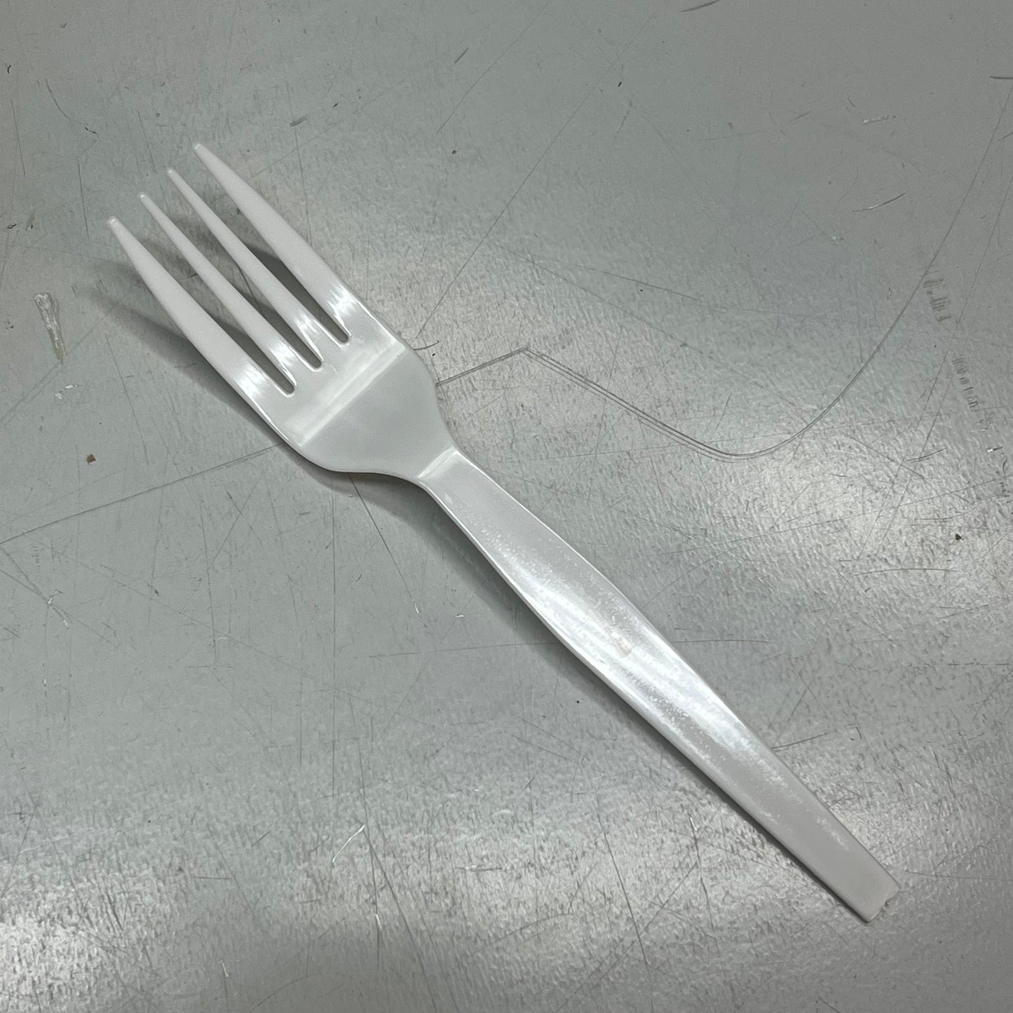 ZA@ PERK (1000 PACK) Mediumweight Plastic Cutlery Forks Polystyrene White PK58698