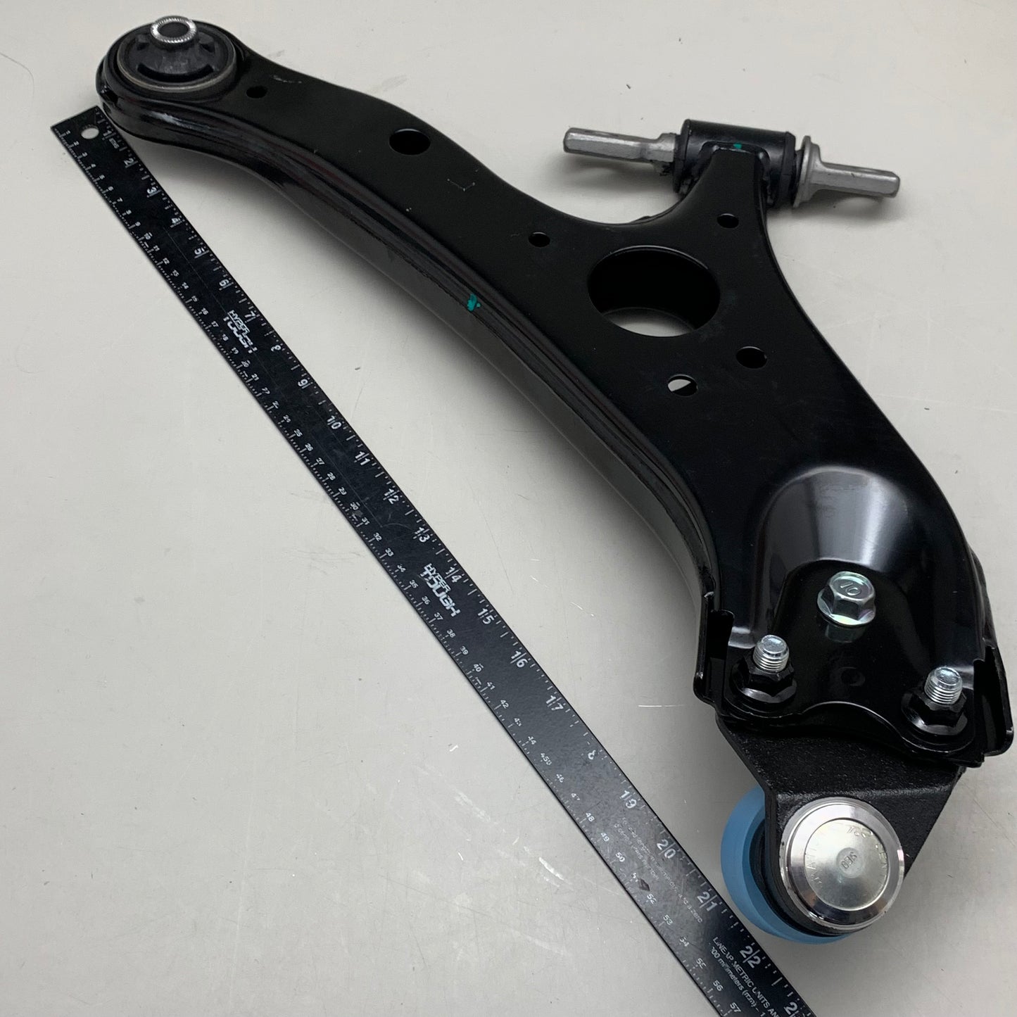 CTR Front Right Lower Control Arm and Ball Joint Assembly for Hyundai & Kia CQ0355X