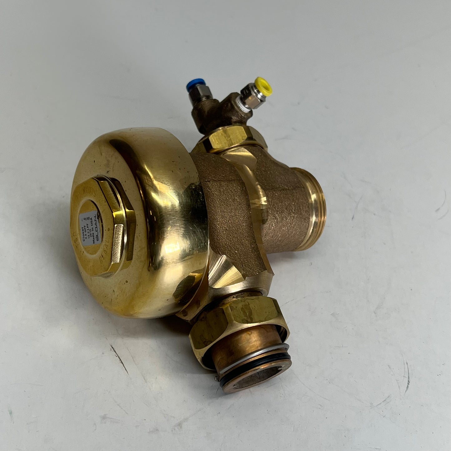 SLOAN Segment Diaphragm Concealed Water Svr Ci3.5 GPF/13.2 LPF Brass 3988914