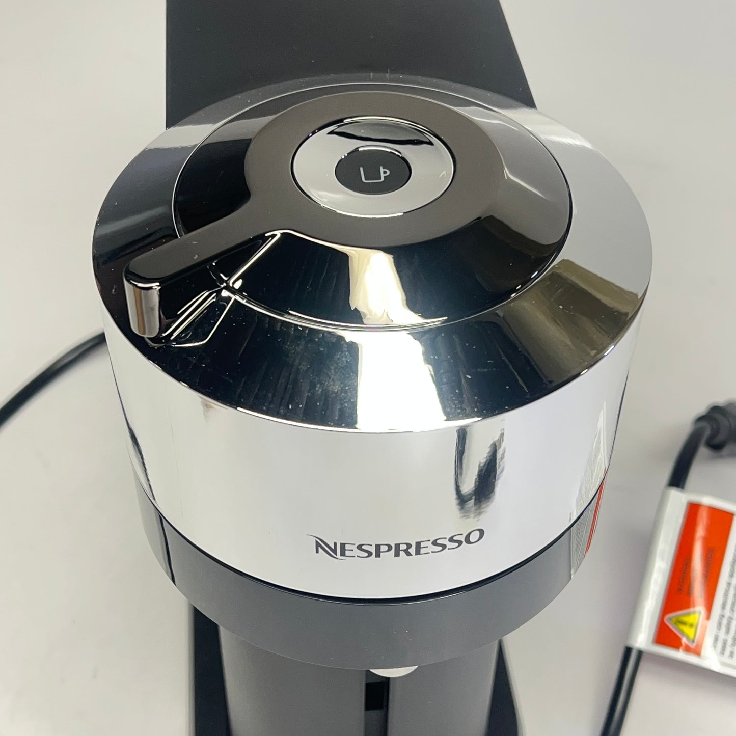 DELONGHI Nespresso Vertuo Next W/ Aeroccino 120V Black/Chrome ENV120CAE