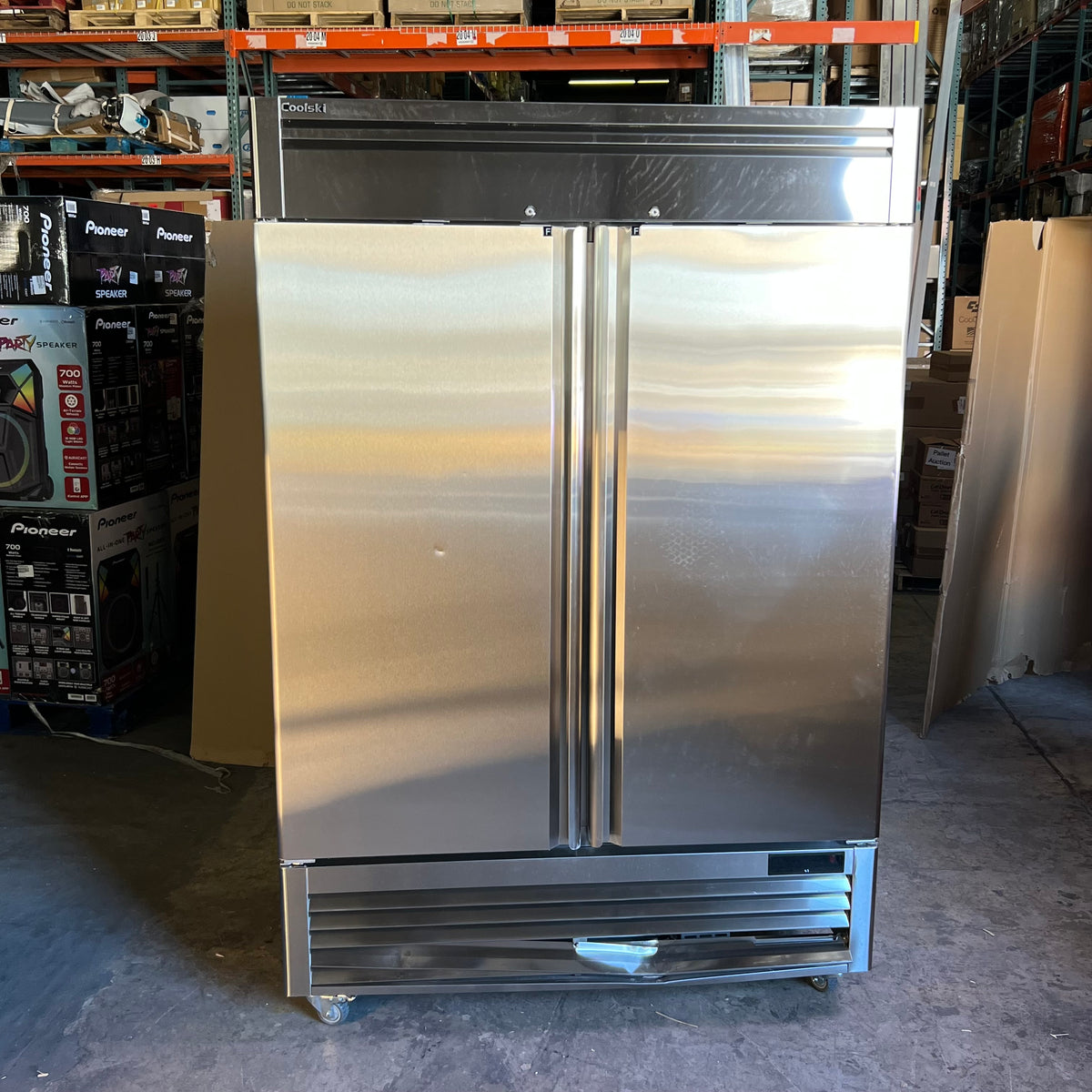 COLSKI Commercial Freezer - 2 Solid Doors 1231L/43.4 Cu. Ft. MF-49 (New Other, Front Dents & Broken Rear Griller)