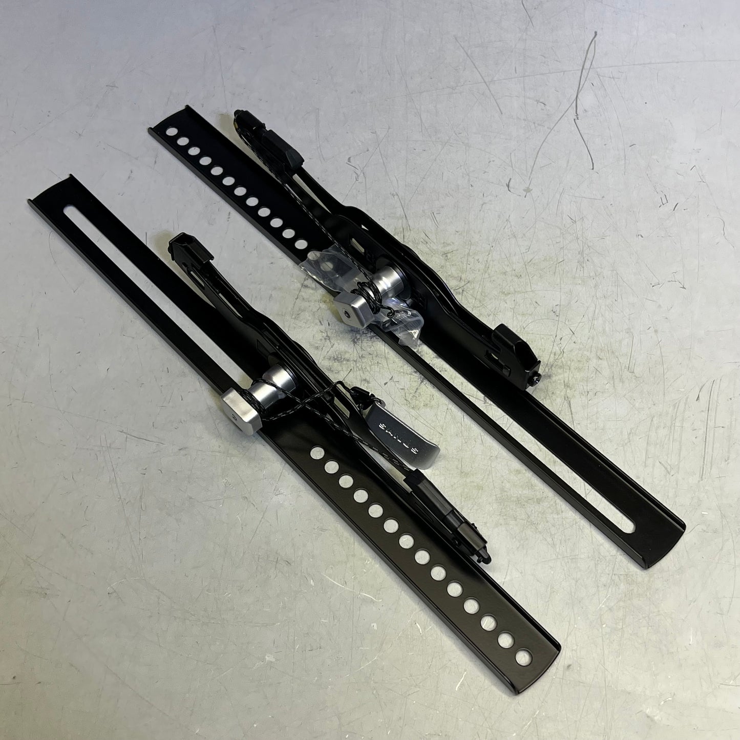 SANUS Wall Mount For Flat TV Panel Display 42"-90" 151 lbs Load Cap Black VLT5B1