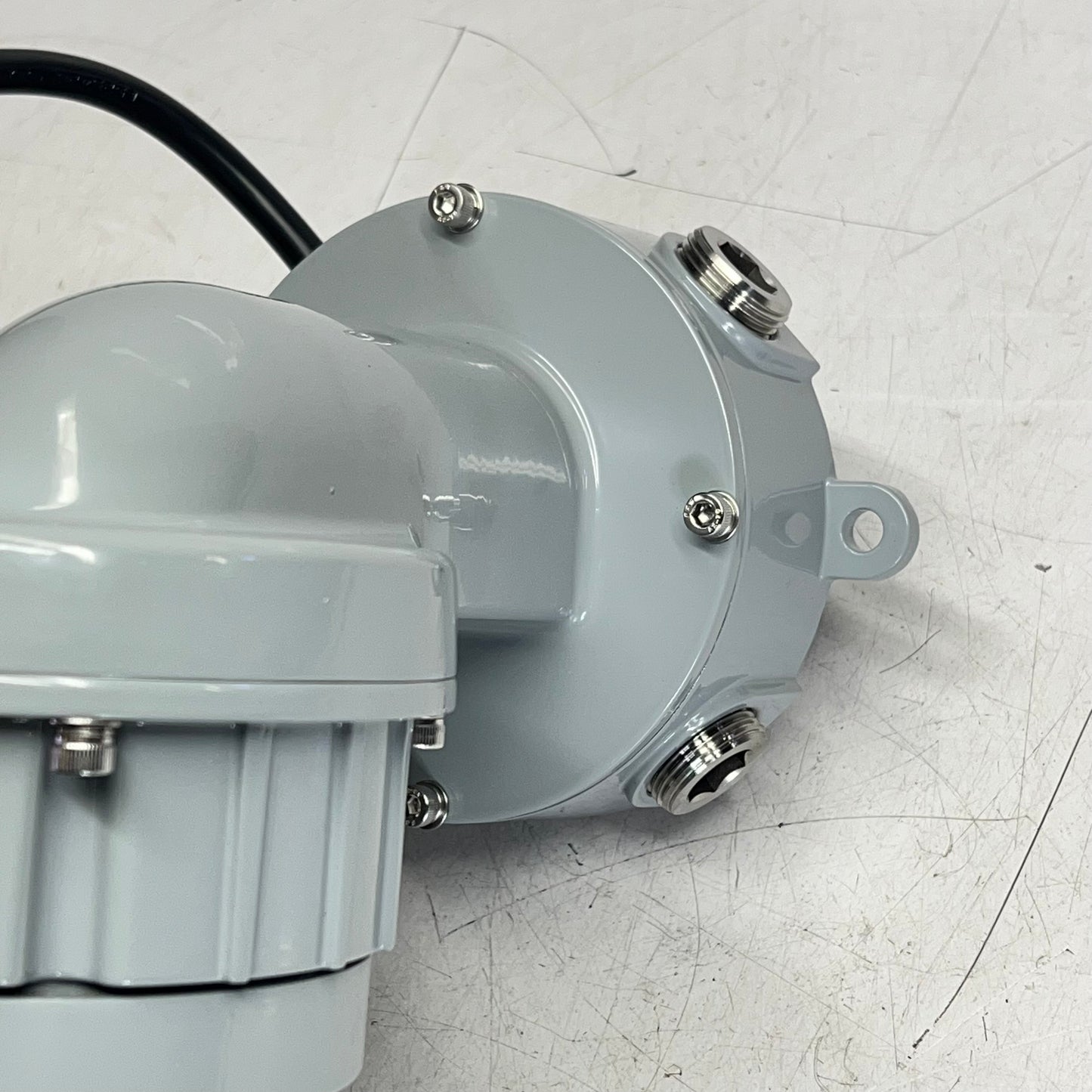 Explosion Proof Led Bay Light 30 Watt 5000K Color Temp Grey EX-30W-OY50D120CM