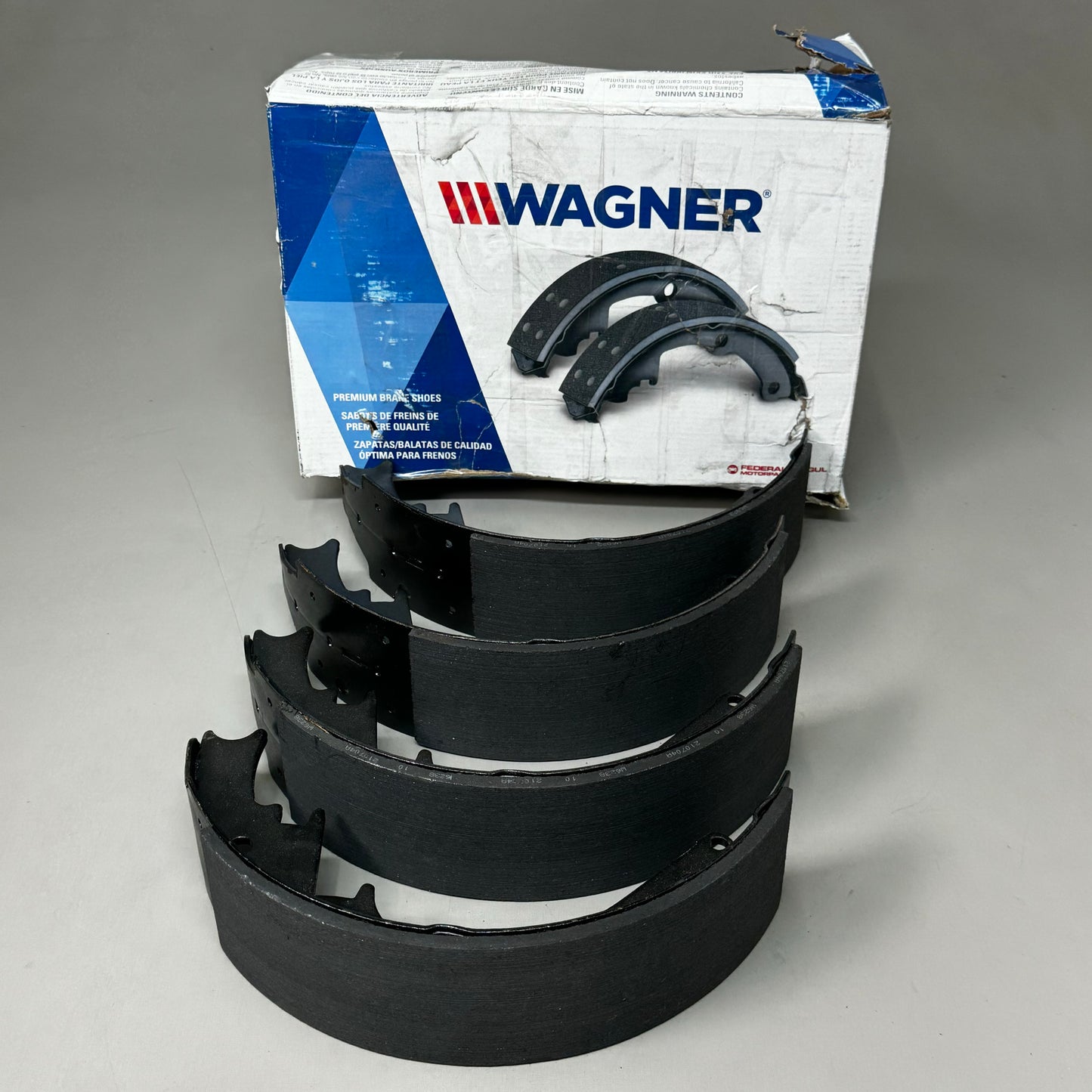 WAGNER QS Ceramic Disc Brake Shoes Set 10 1/2" x 5" Black Z473