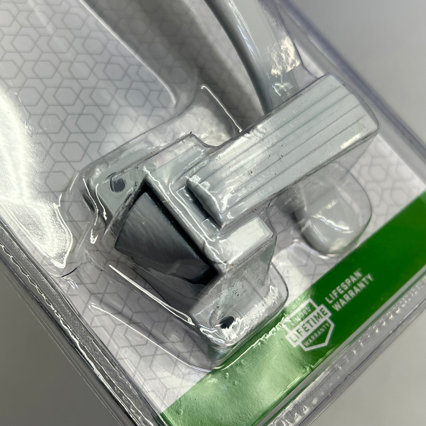 NATIONAL HARDWARE  Zinc Die-Cast Lift Lever Latch Anti Lock-Out White N100-035