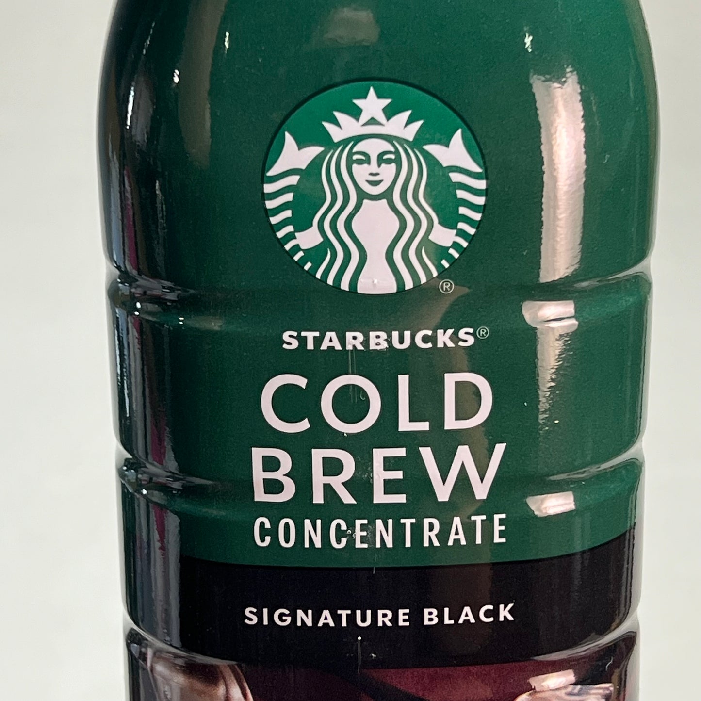 STARBUCKS (6 PACK) Cold Brew Concentrate Signature Black 32 fl oz BB 01/26