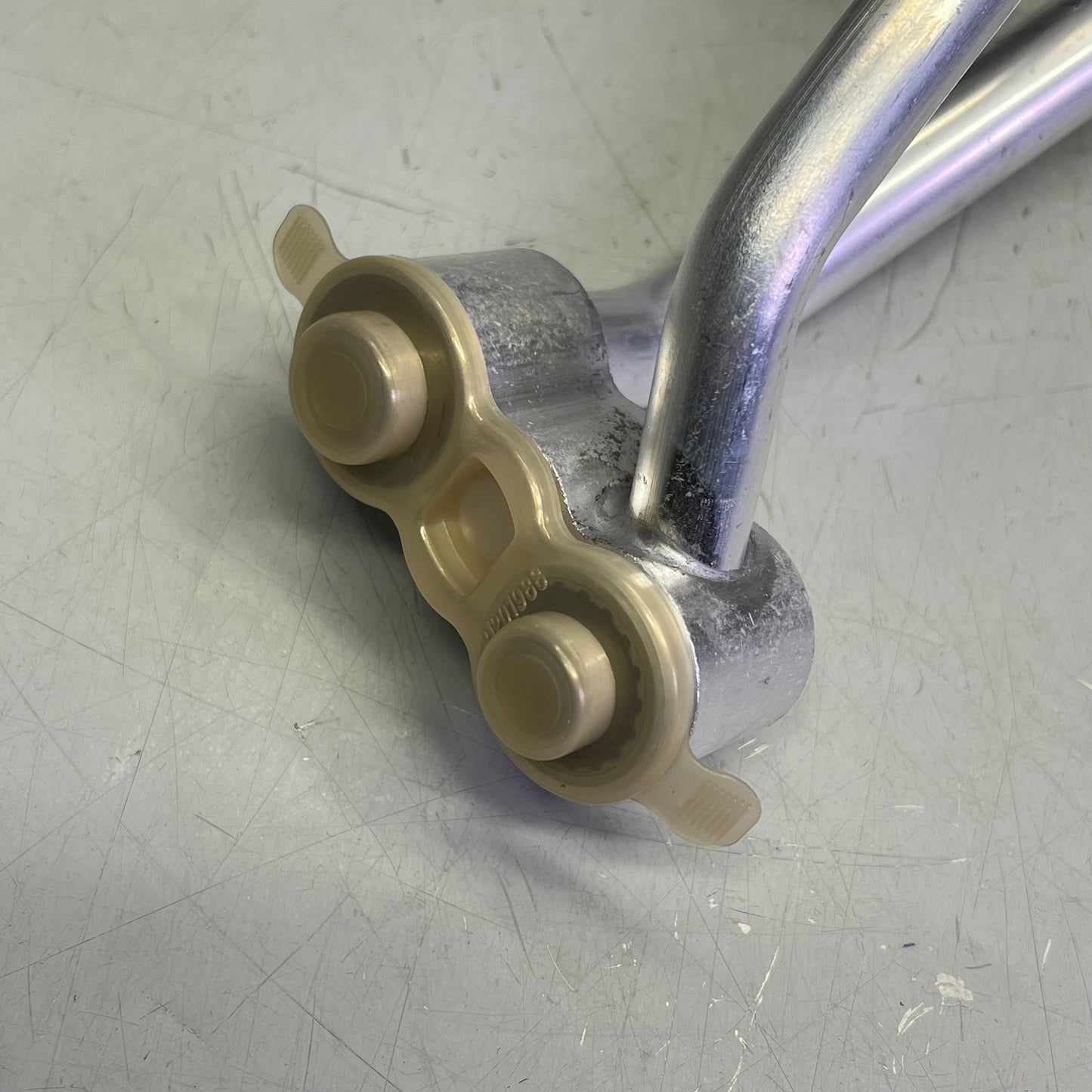 FOUR SEASONS A/C Hose Assembly For Buick & Chevrolet Vehicles Models 66196