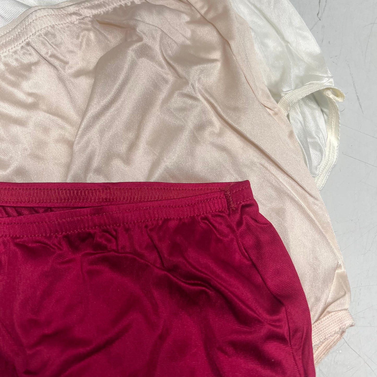 ZA@ VANITY FAIR Lot of Lingerie Perfectly Yours Ravissant Brief Women's Sz 5XL Cherry/Creme/White 15711