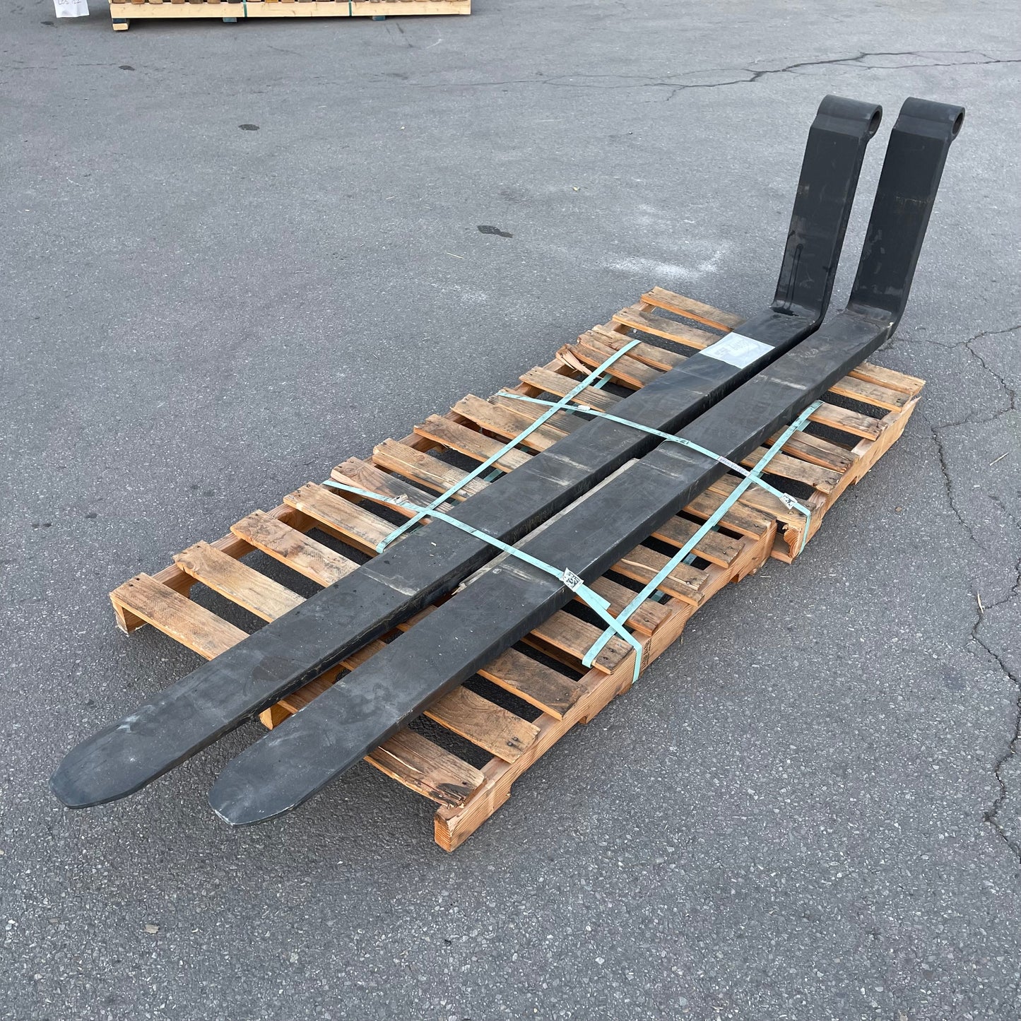 Z@ UNBRANDED Heavy-duty Forklift Forks 96”x6”x2.5”