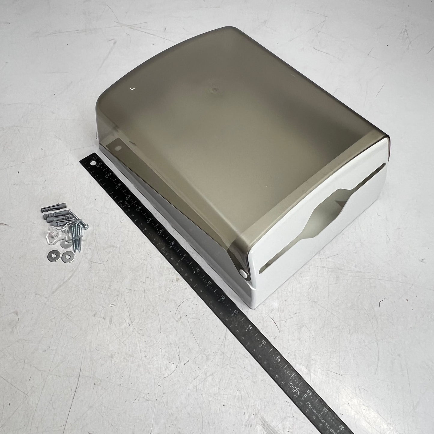GEN  Folded Towel Dispenser 11" X 4 1/2" X 14" Holds 600 Towels Smoke GEN1608
