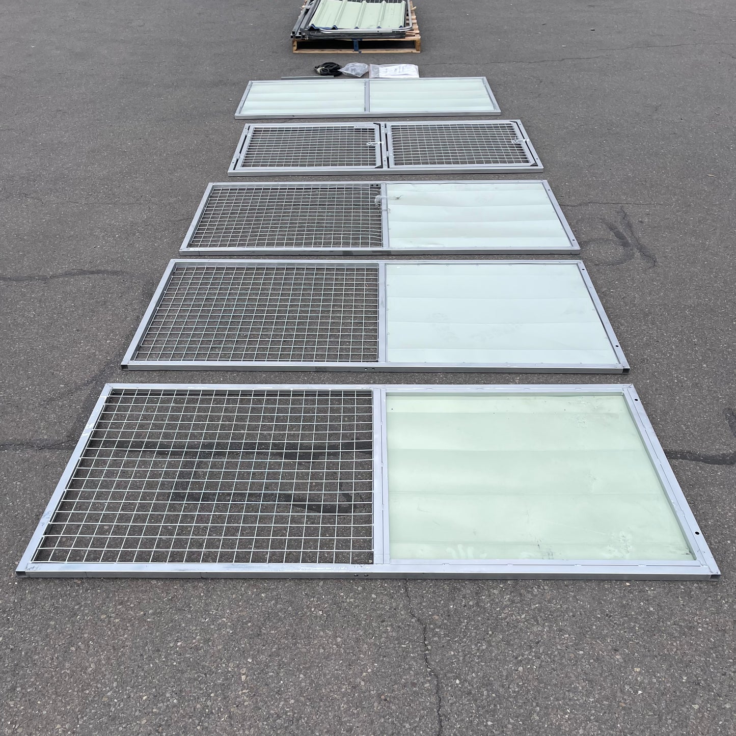 Z@ FARM & YARD 2 Bay Raised Safety Kennel