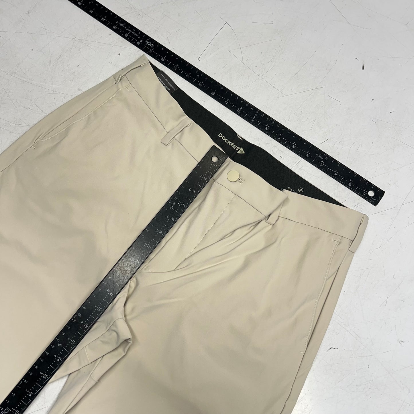 DOCKERS Go Airweave Chino Slim Fit Pants  Men's Sz 36x30 Sahara Khaki 002VW0003