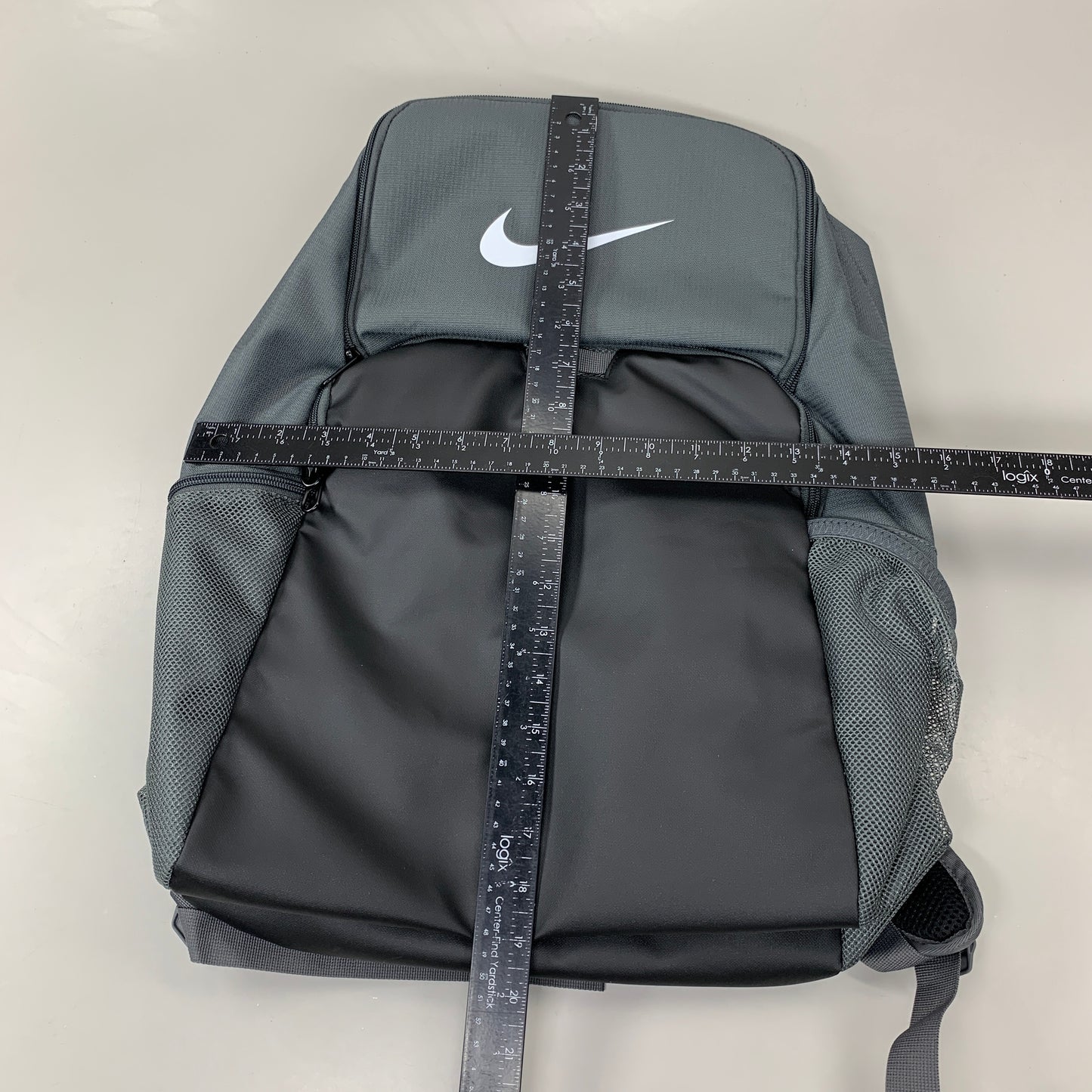 NIKE Brasila 9.5 Training Backpack 30L Grey & White DM3975-068