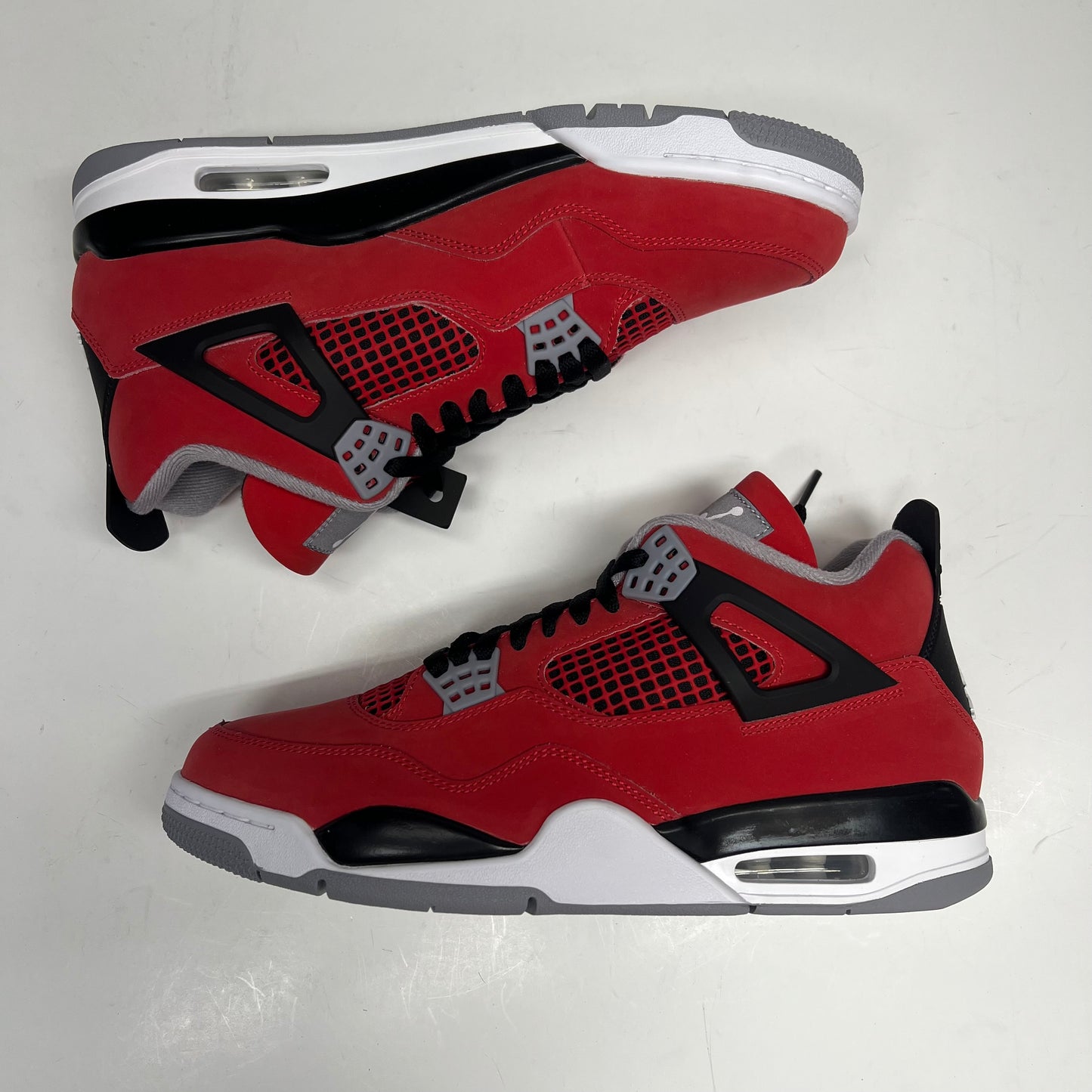 AIR JORDAN 4 Retro Toro Bravo 2026 Men's Sz 11 Fire Red/White/Black FQ8138 600
