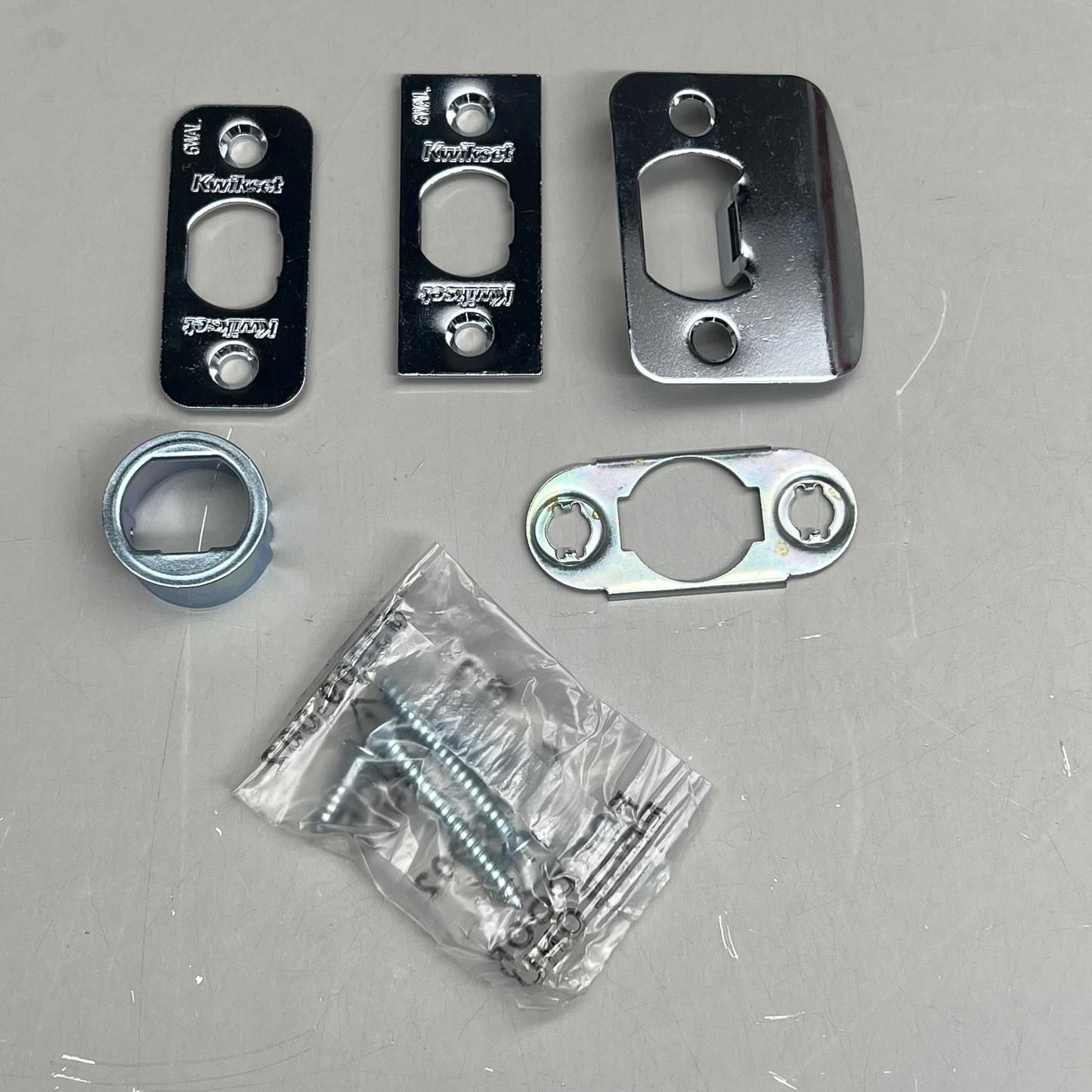 KWIKSET Passage Hancock Door Lock Knob 720H 26D Satin Chrome 97200956