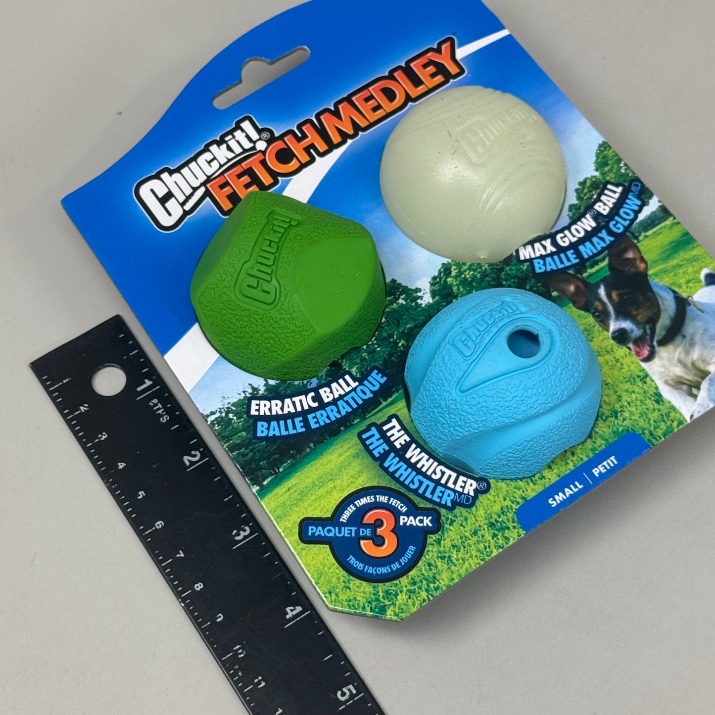 ZA@ CHUCKIT! Fetch Medley For Small Dogs Pack of 3 Balls Blue, Green, Glow HKDH23205B C