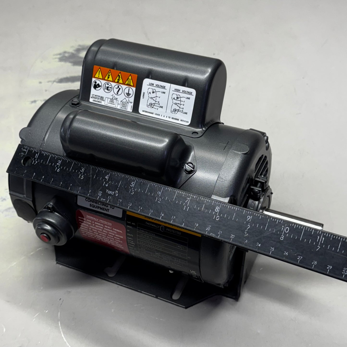 BALDOR RELIANCER Thermally Protected Industrial Motor 1ph 1425/1725 Rpm 0.25 HP Grey 34K191Y729 W/ Reset Button