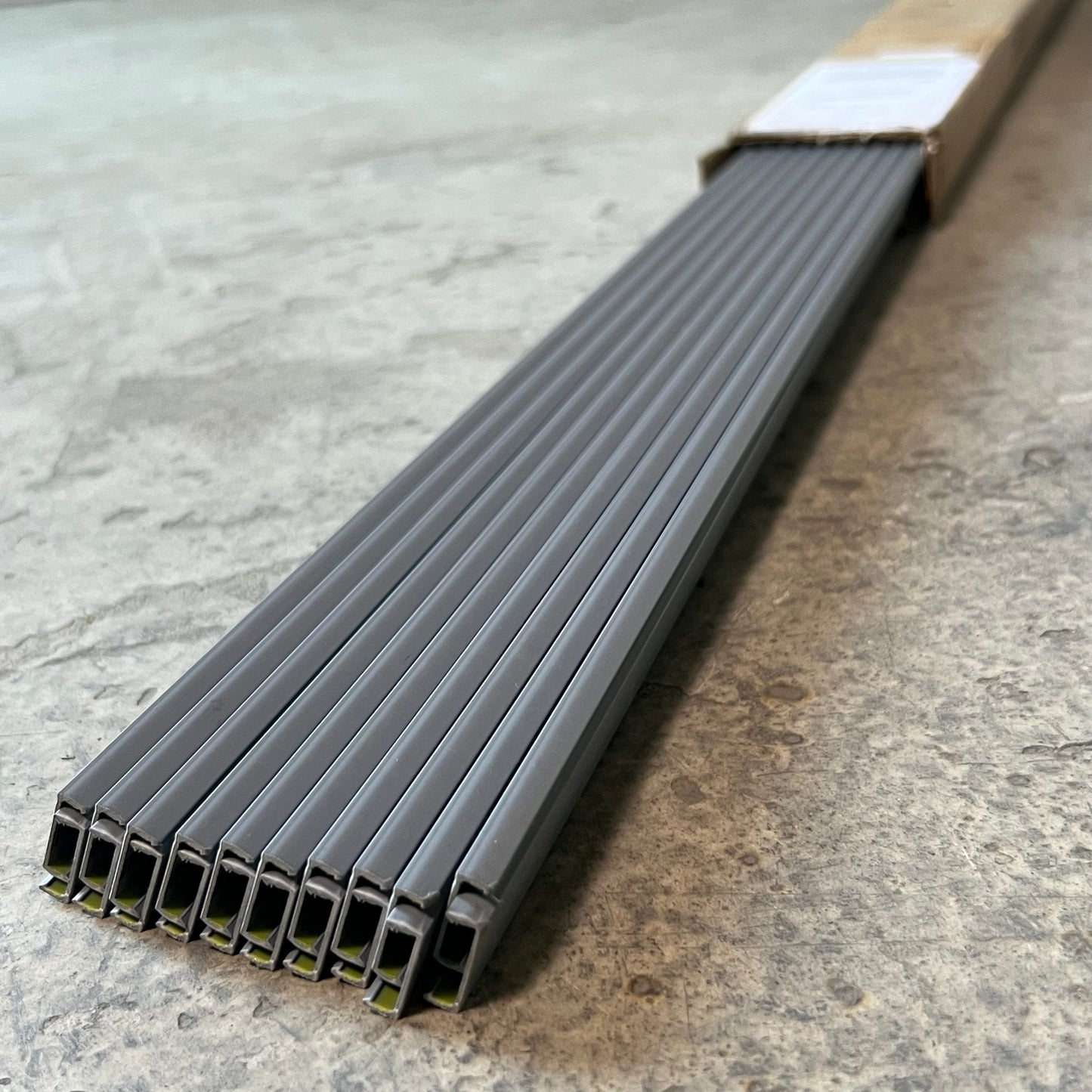 PANDUIT (20 Pcs) Wiring Duct Cover Type C Sz 1/2" Grey (New Other)