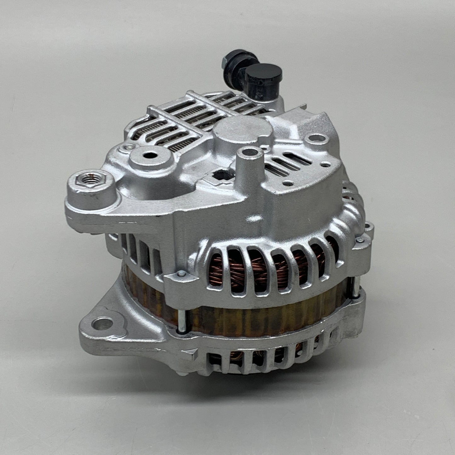 DENSO Alternator Clockwise Internal Fan Type (Remanufactured) 05121 210-4213