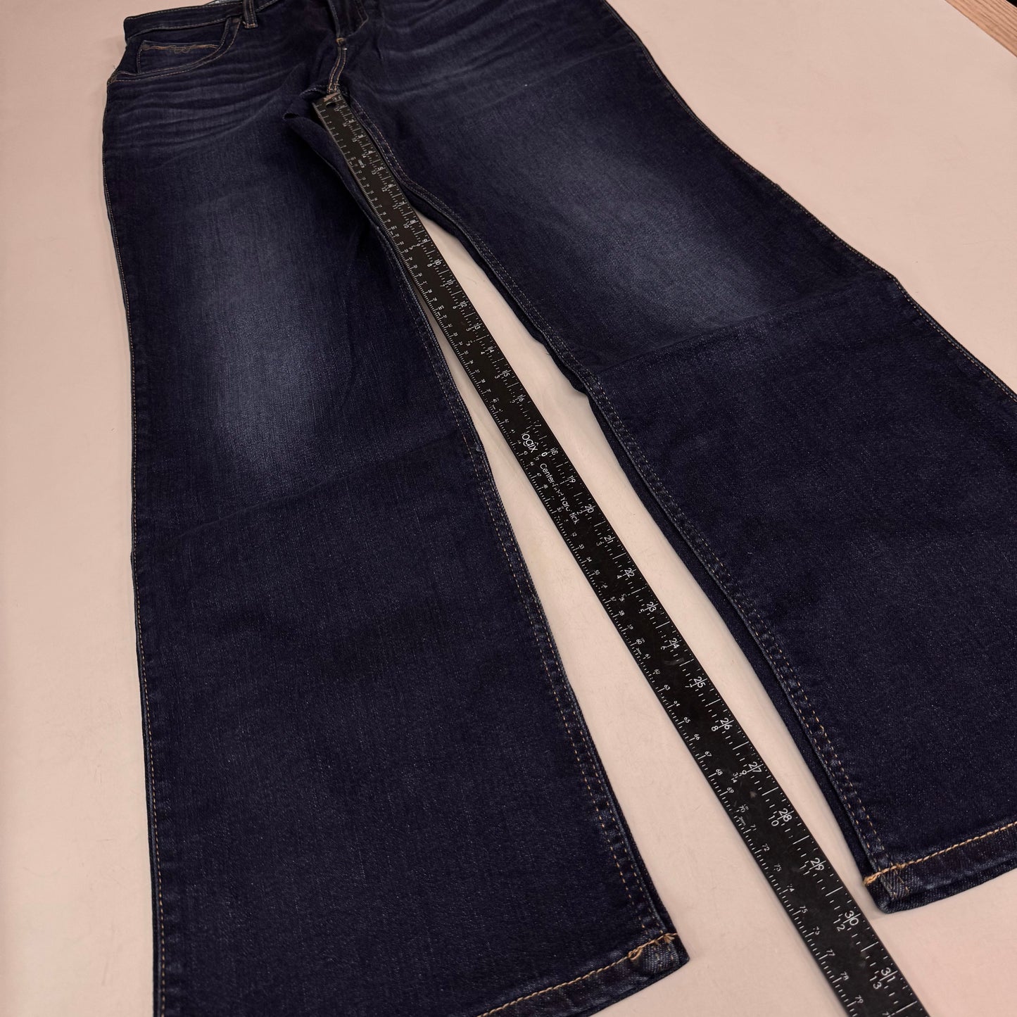 WRANGLER The Ulitmate Riding Jean Q-Baby Mid-Rise 31/11 x 32 Avery 10WRQ20VA