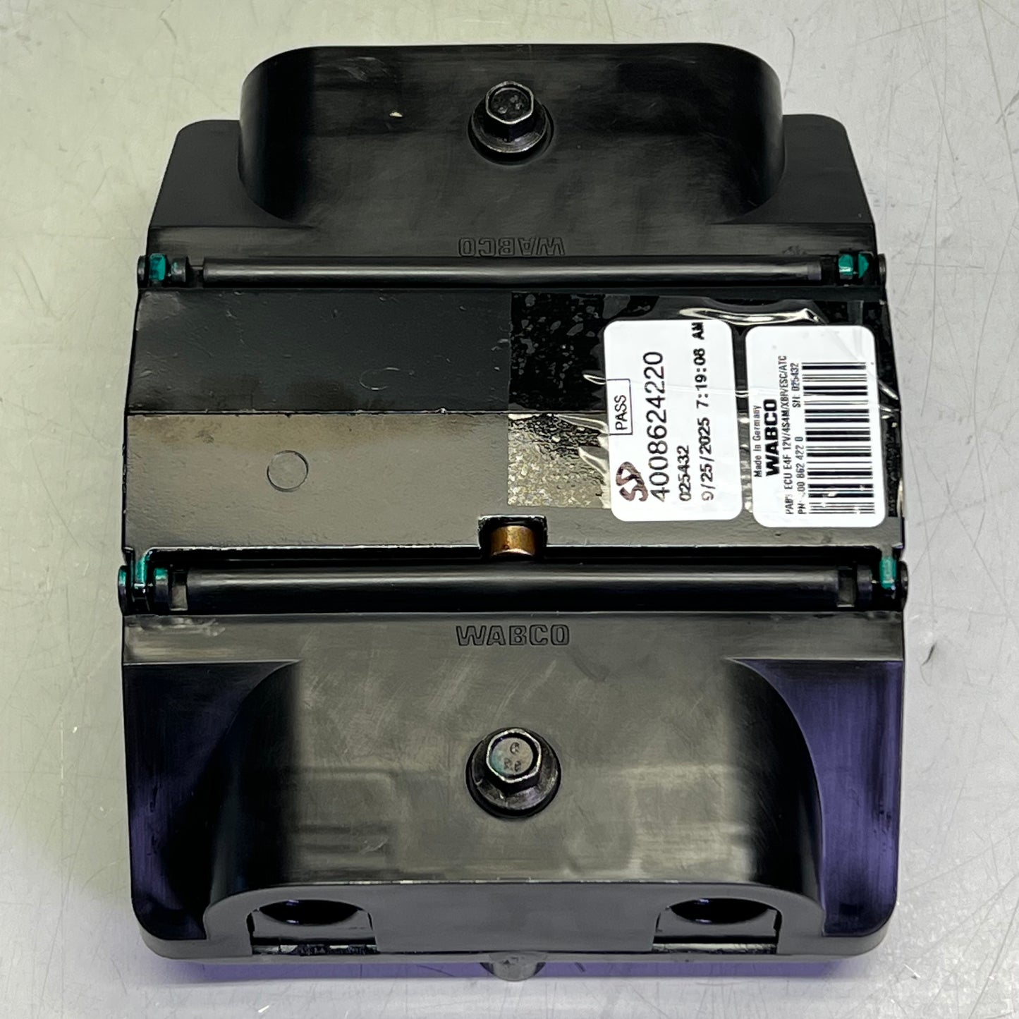 WABCO Oem International Hydraulic Brake Abs Ecu Sz 6.5"W x 7.5"L x 3"H, 4008624220