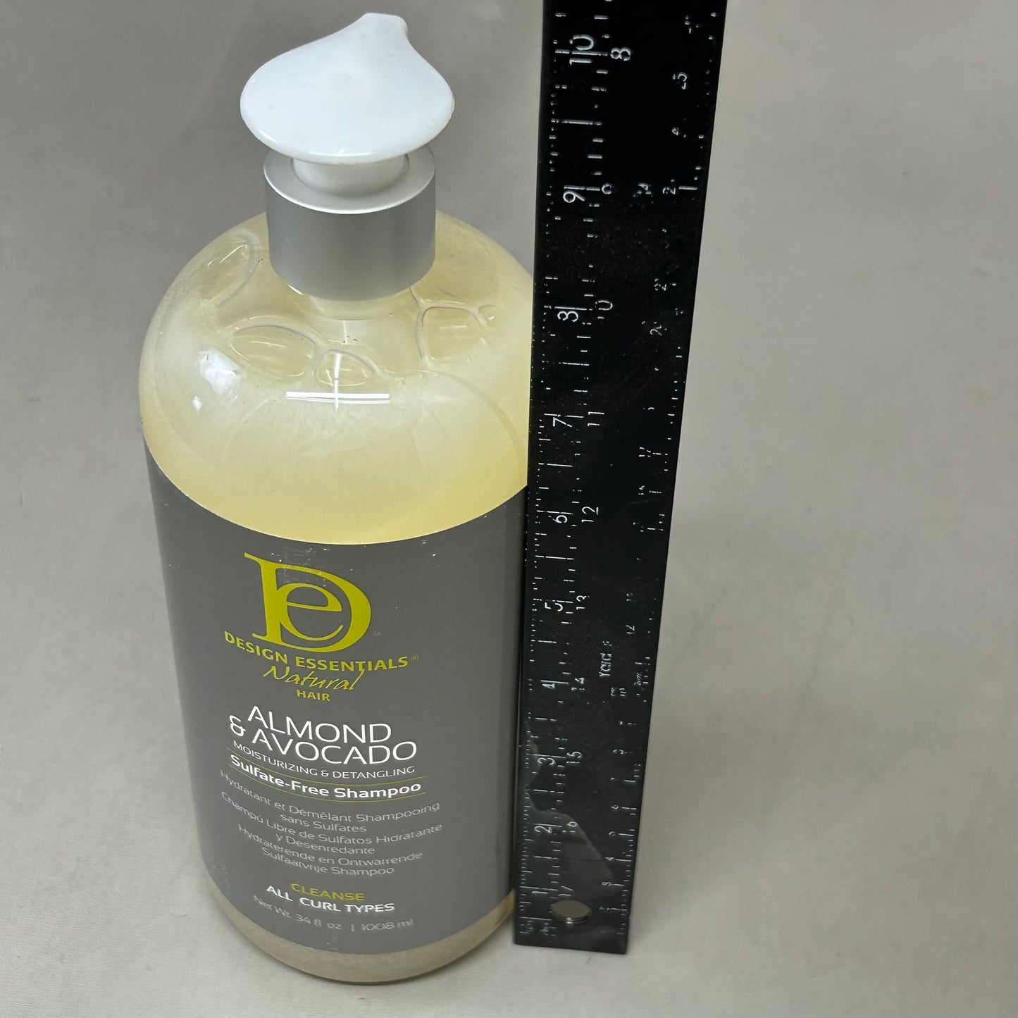 DESIGN ESSENTIALS Almond & Avocado Moisturizing & Detangling Shampoo 34Fl oz